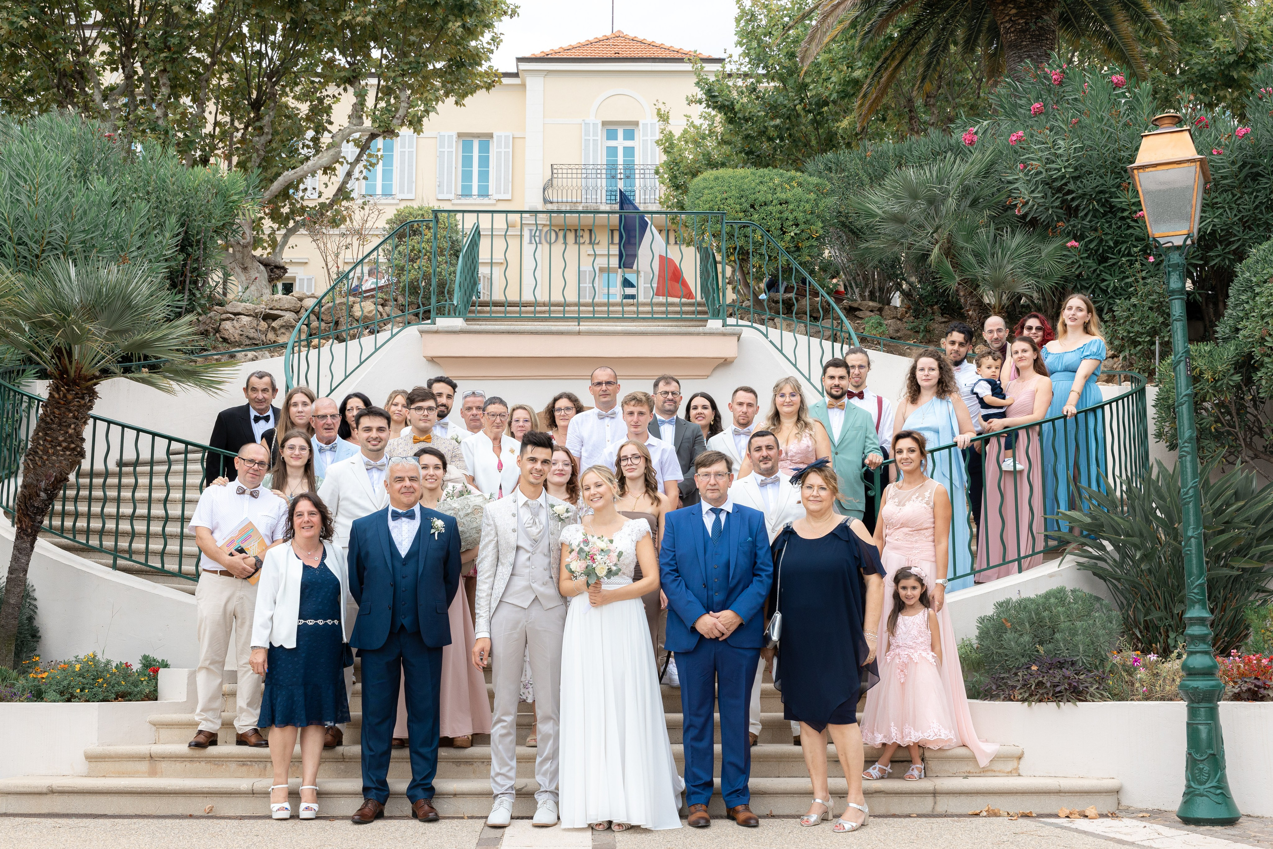 Julie & Aurélien. Wedding-Family photographer, South of France–Paris, Valentina Acrement
