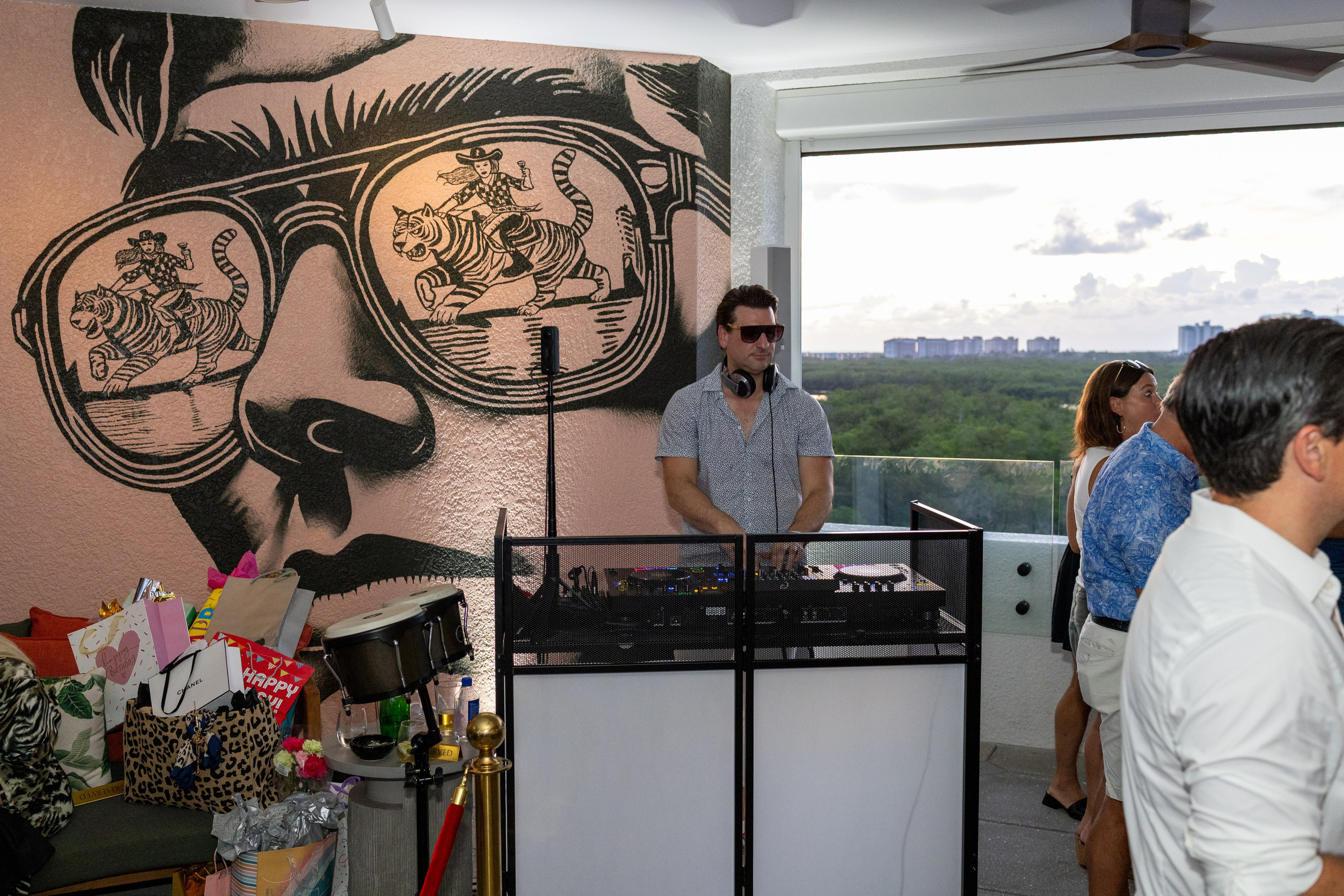 Luara Birthday at the Perry Hotel. Out and About 239