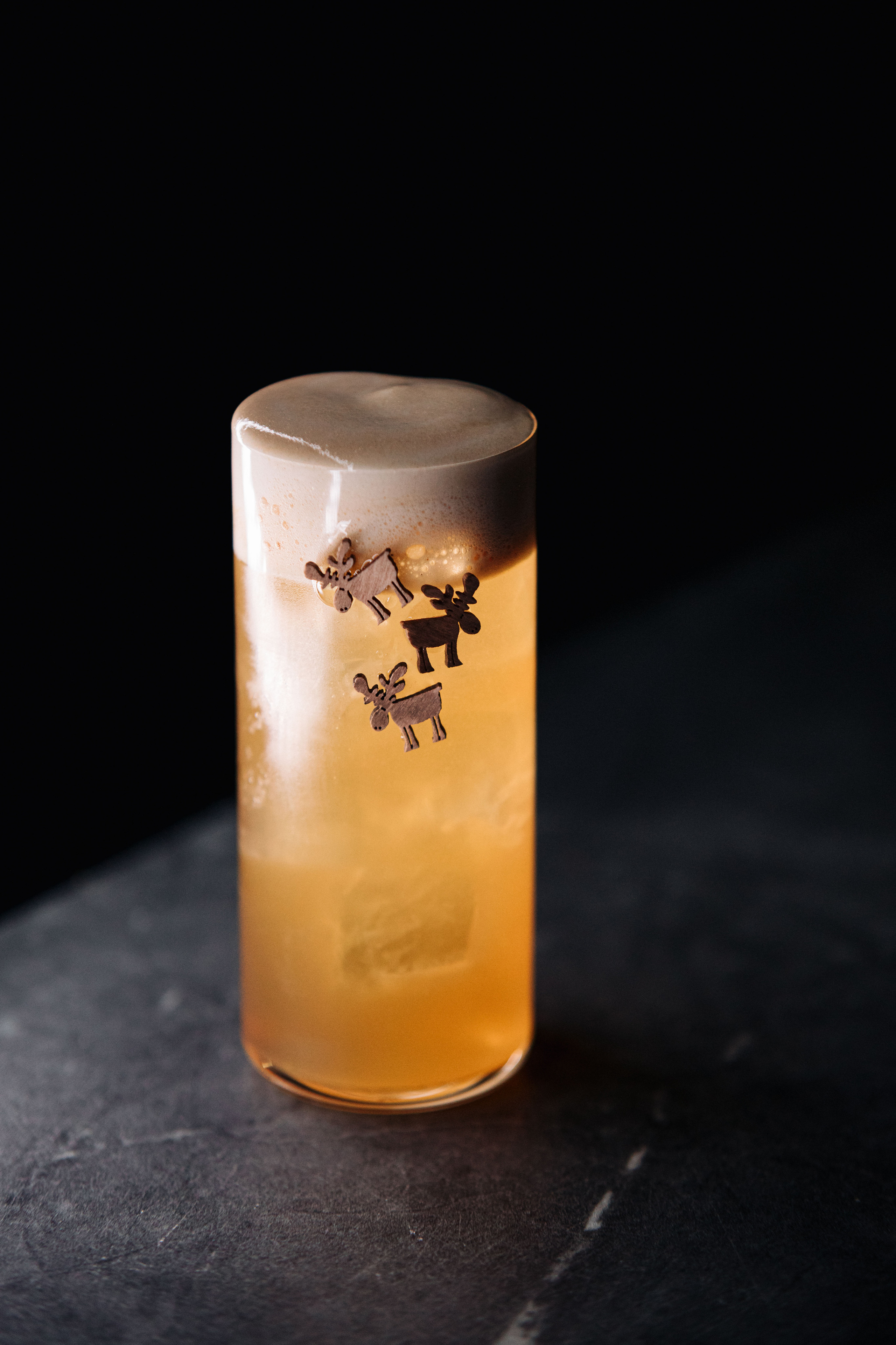 Ēdieni un dzērieni. BELLOW US FOTOGRĀFS RĪGA