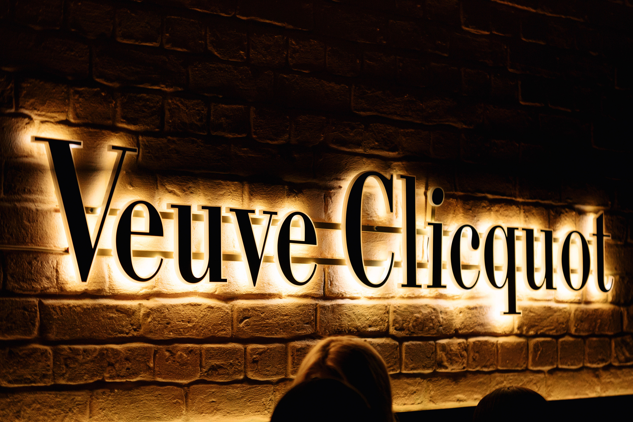 Ēdieni un dzērieni. BELLOW US FOTOGRĀFS RĪGA