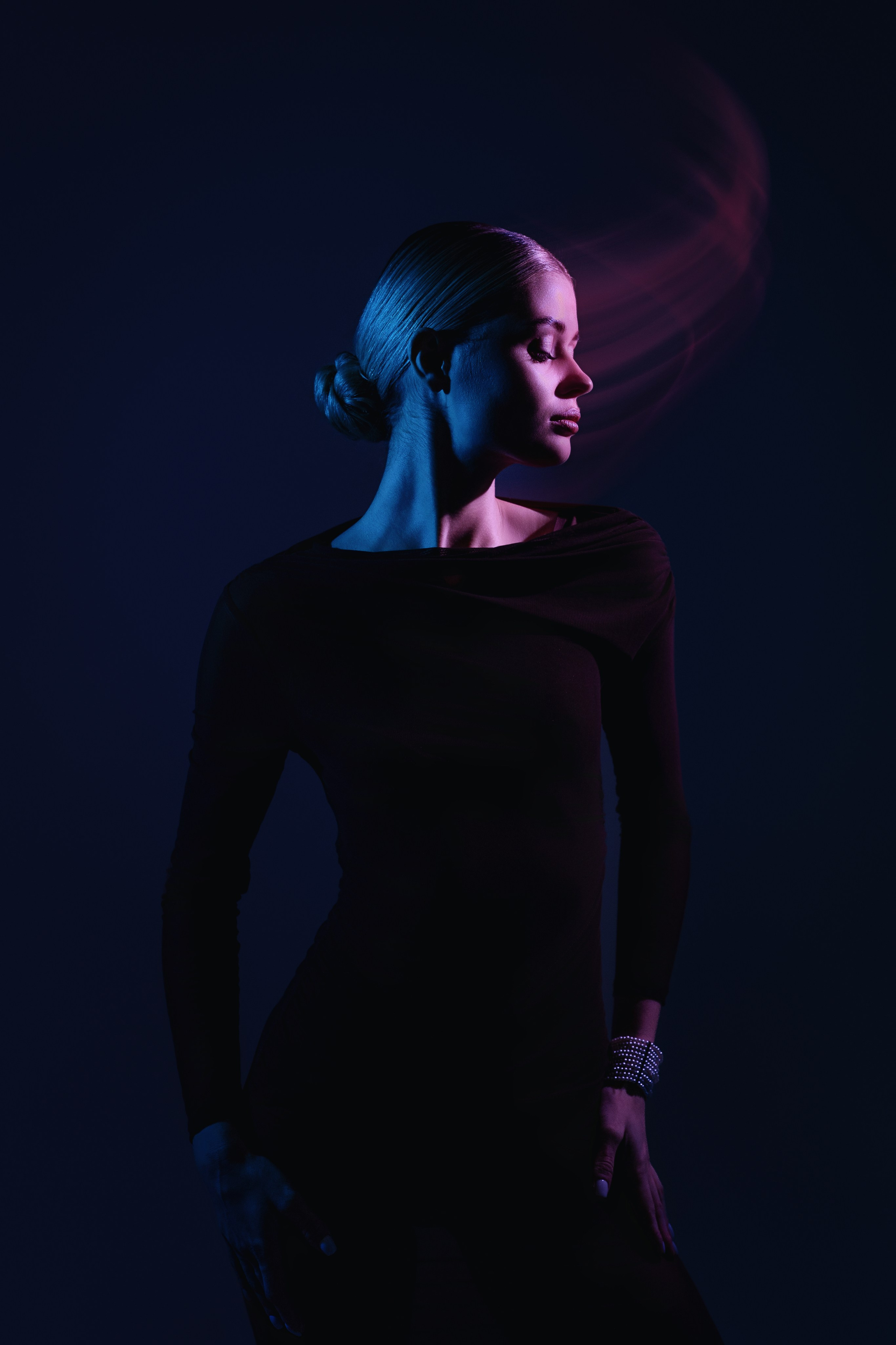 Fashion Portrait Photography in London – A high-fashion portrait taken in London, featuring stylish clothing and dynamic lighting to highlight the subject’s look.