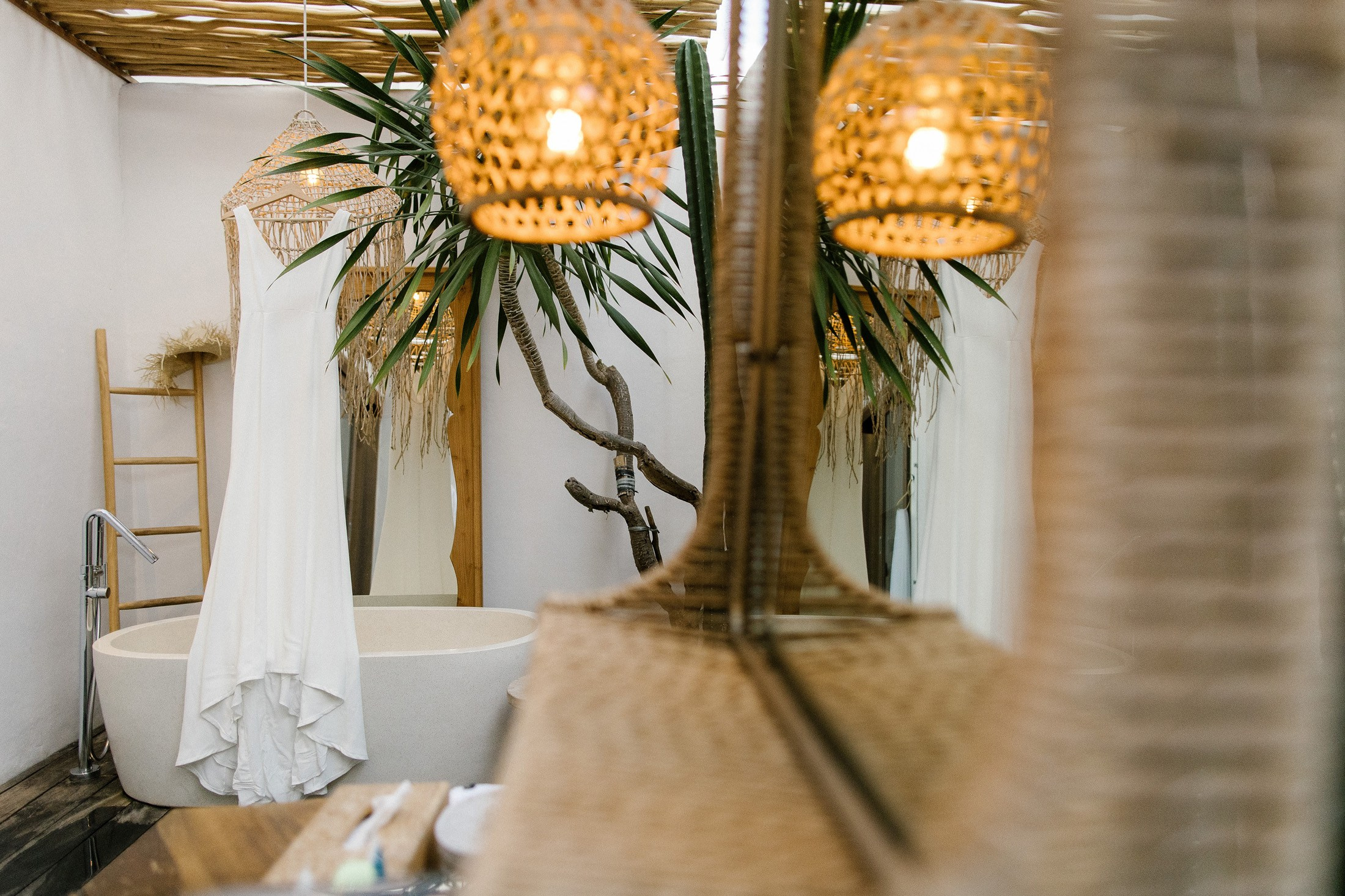 Escape to Bali on a cliff. Get.it.feel — Aesthetic Photography and Videography