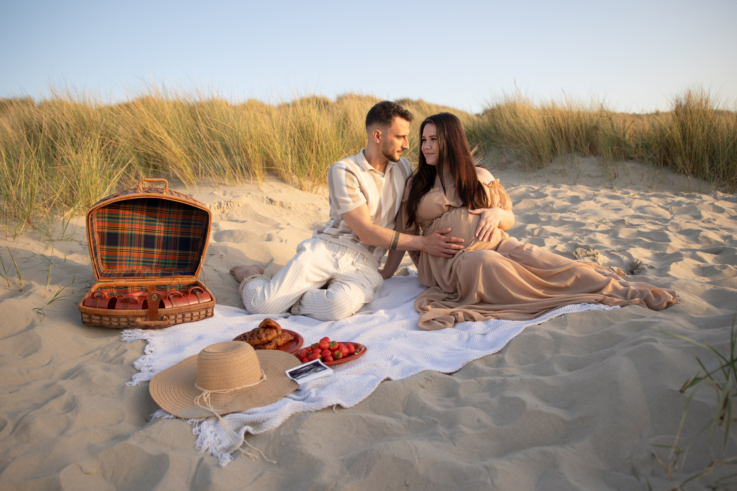Coco & Anca. Portrait and Family Photographer in Netherlands