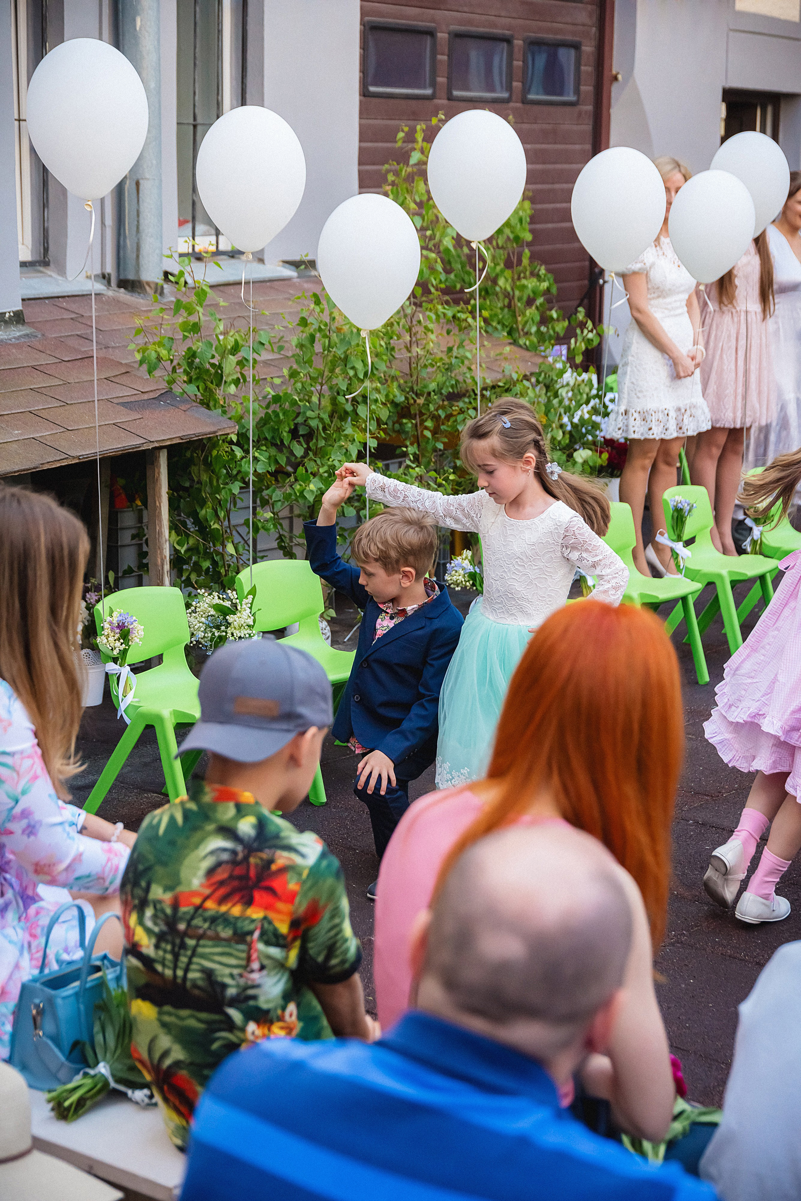 Zīles Skolas Izlaidums. Fotogrāfs Rīgā. Gīmenes, individuālās un dažādu produktu fotosesijas