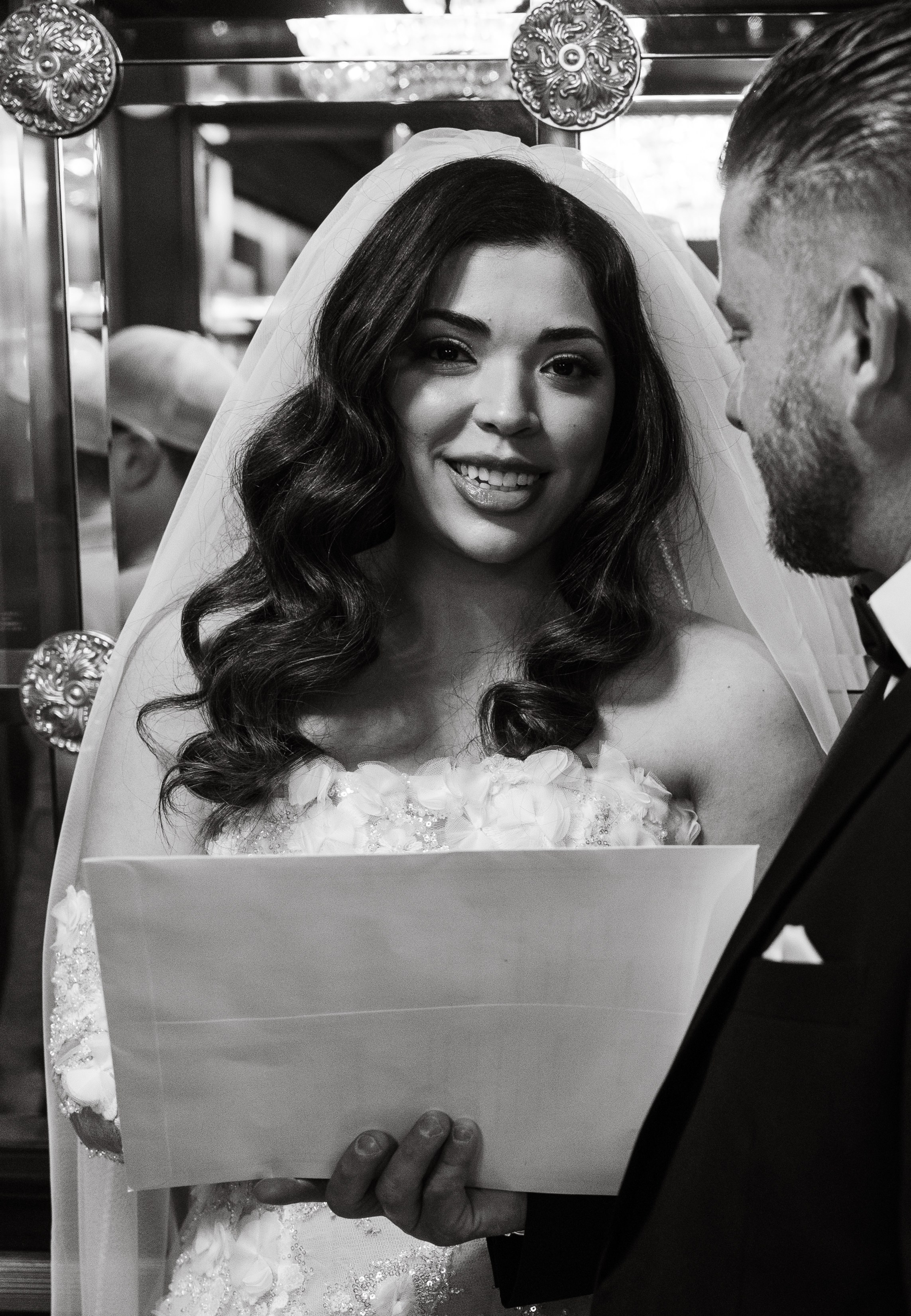 Sara&John. Wedding & elopement photographer Viktoriya Kravtsov. Las Vegas