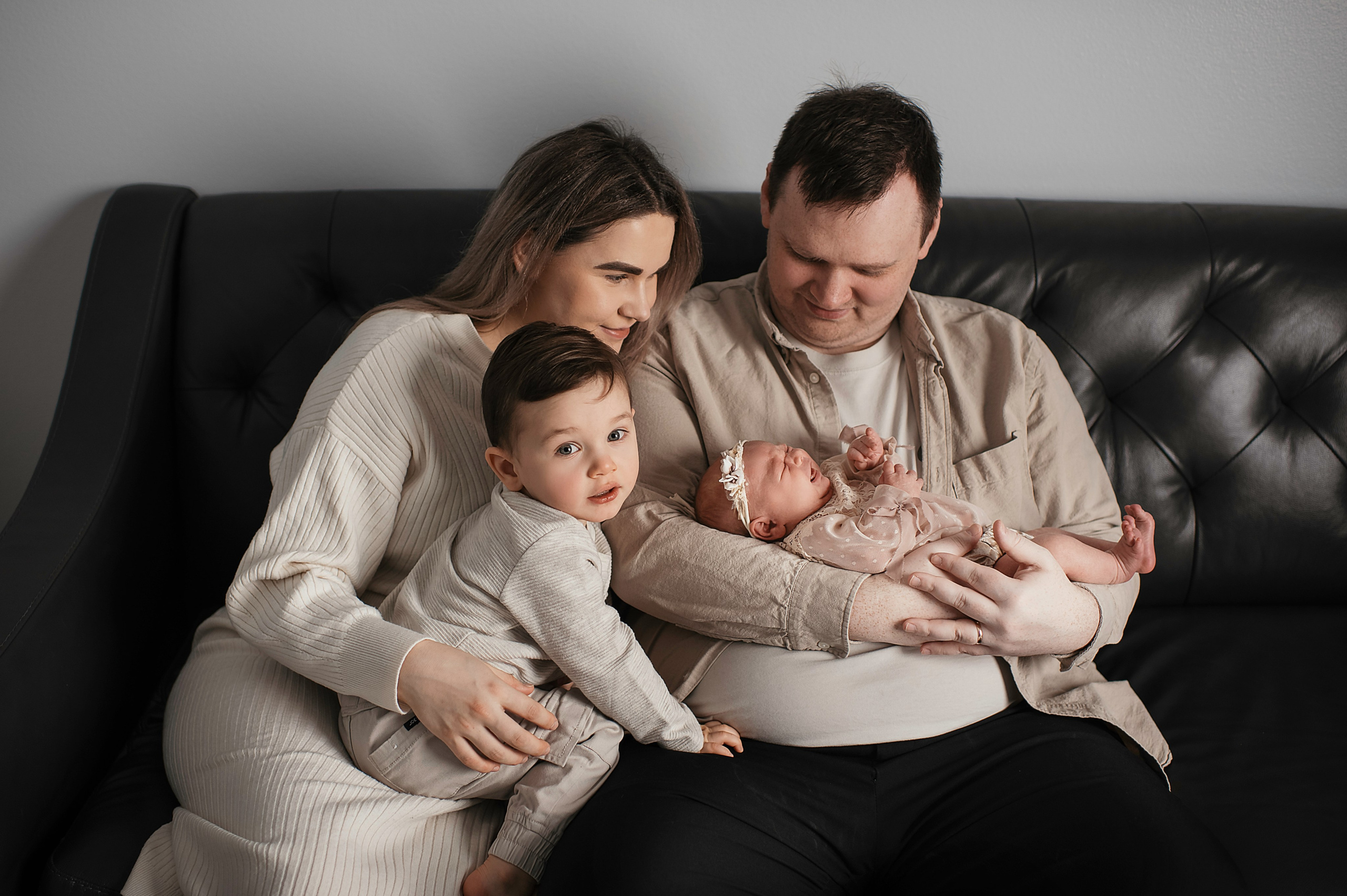 Felicity Ann. Newborn, pregnancy, family photographer in New Jersey