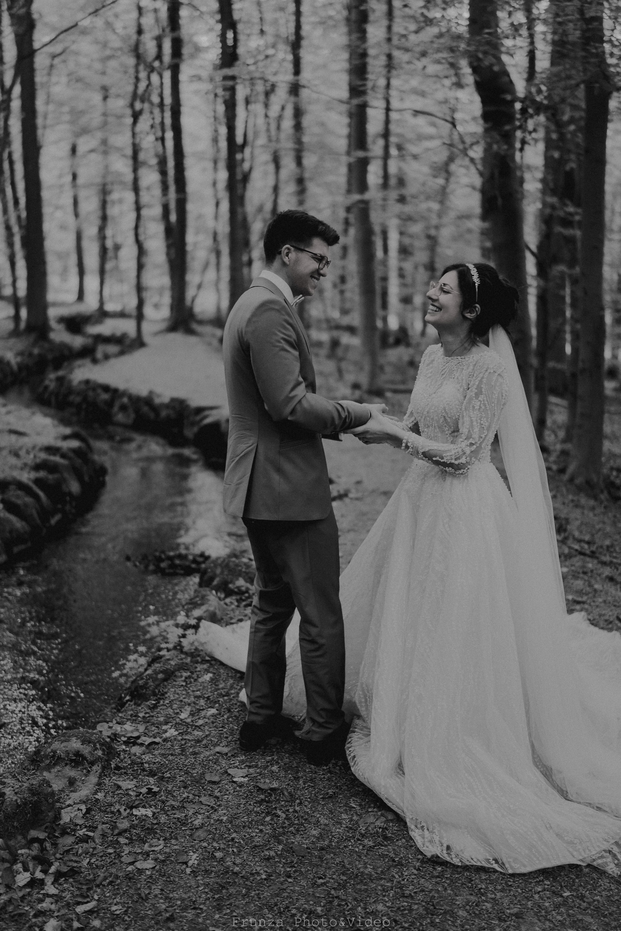 Diana & Cristian / Trash the dress. Foto / Video nunta Deva, Hunedoara