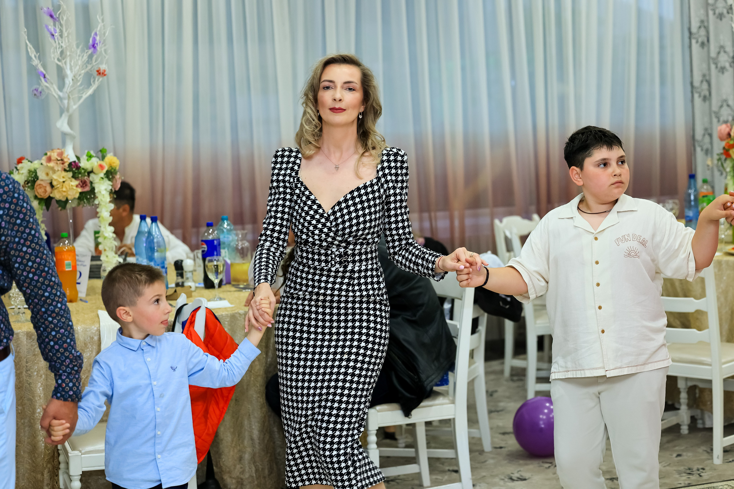 Iris Stefania. Moments By Gub