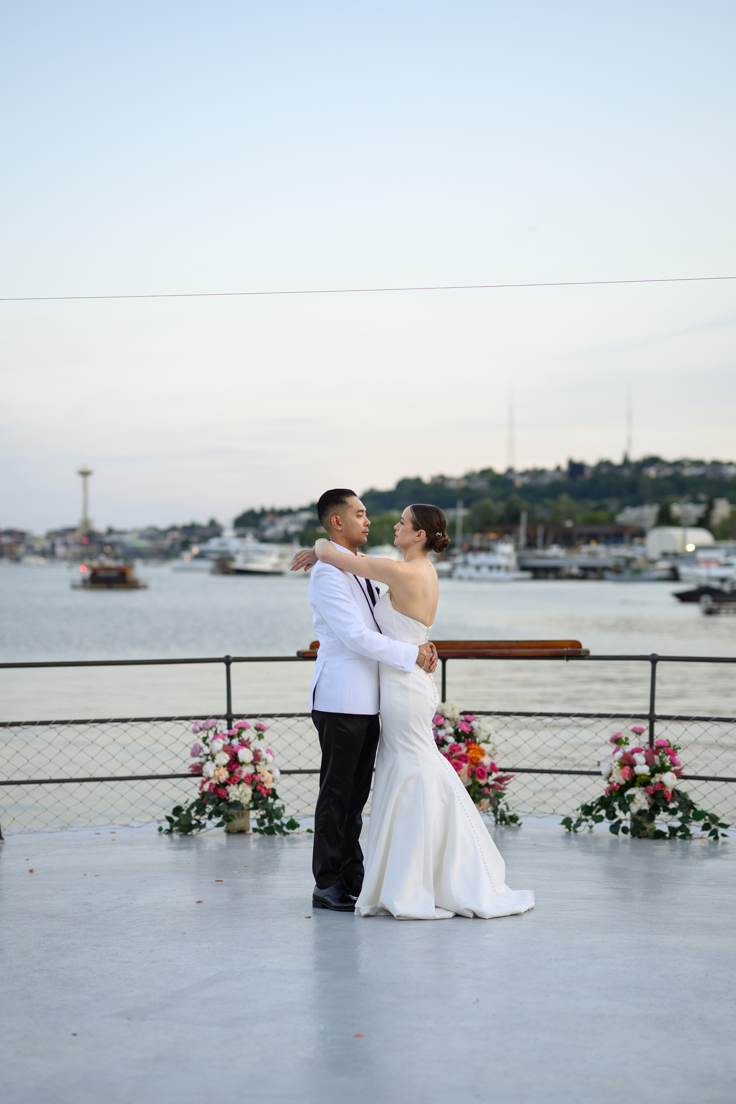 Kevin & Katie. Wedding & portrait photography in the Seattle Area. Helen Michelle photographer