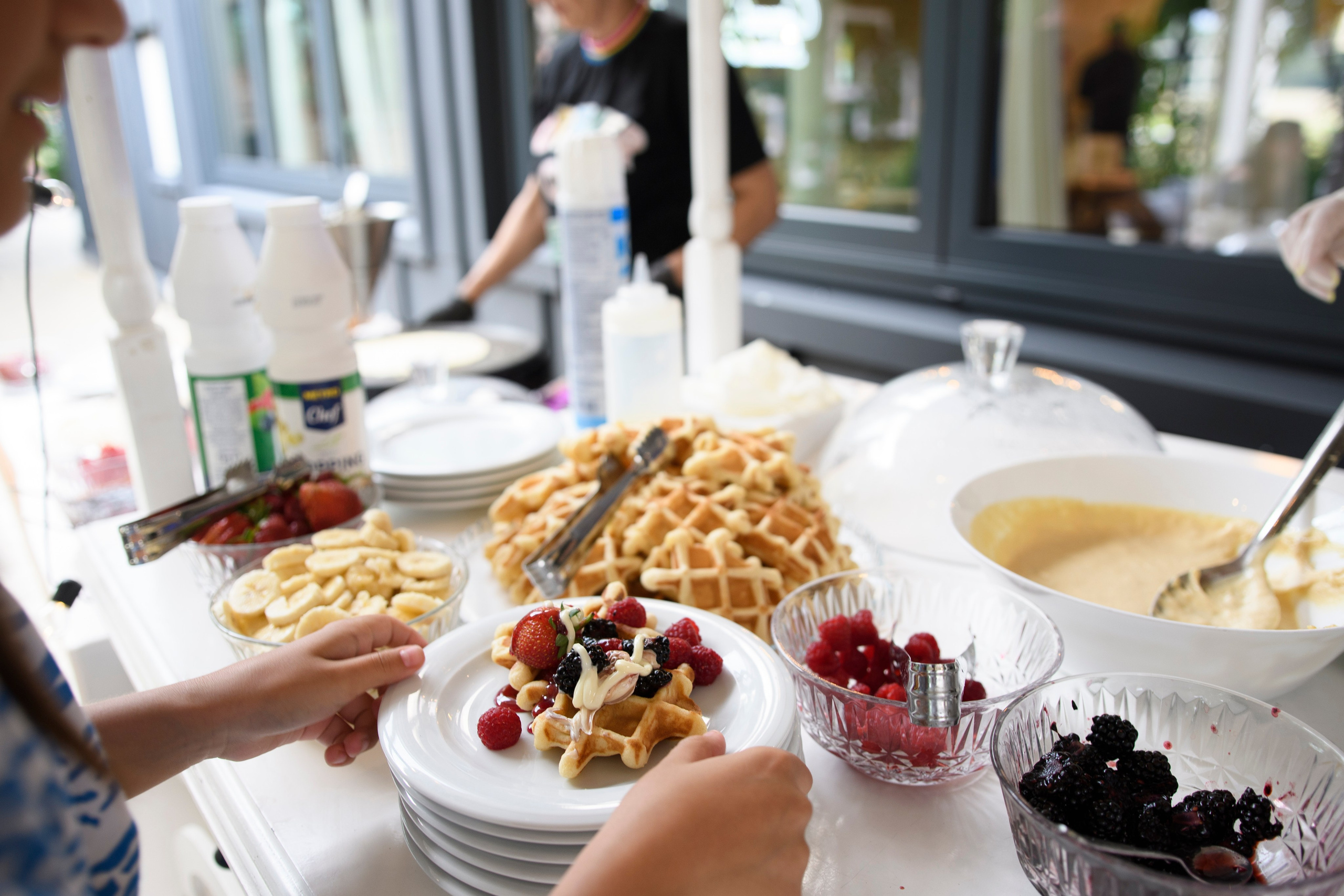Fotografii Nunta + Botez Ciresul Salbatic. MDimaFotoStudio. Fotograf de nuntă, evenimente private și de familie