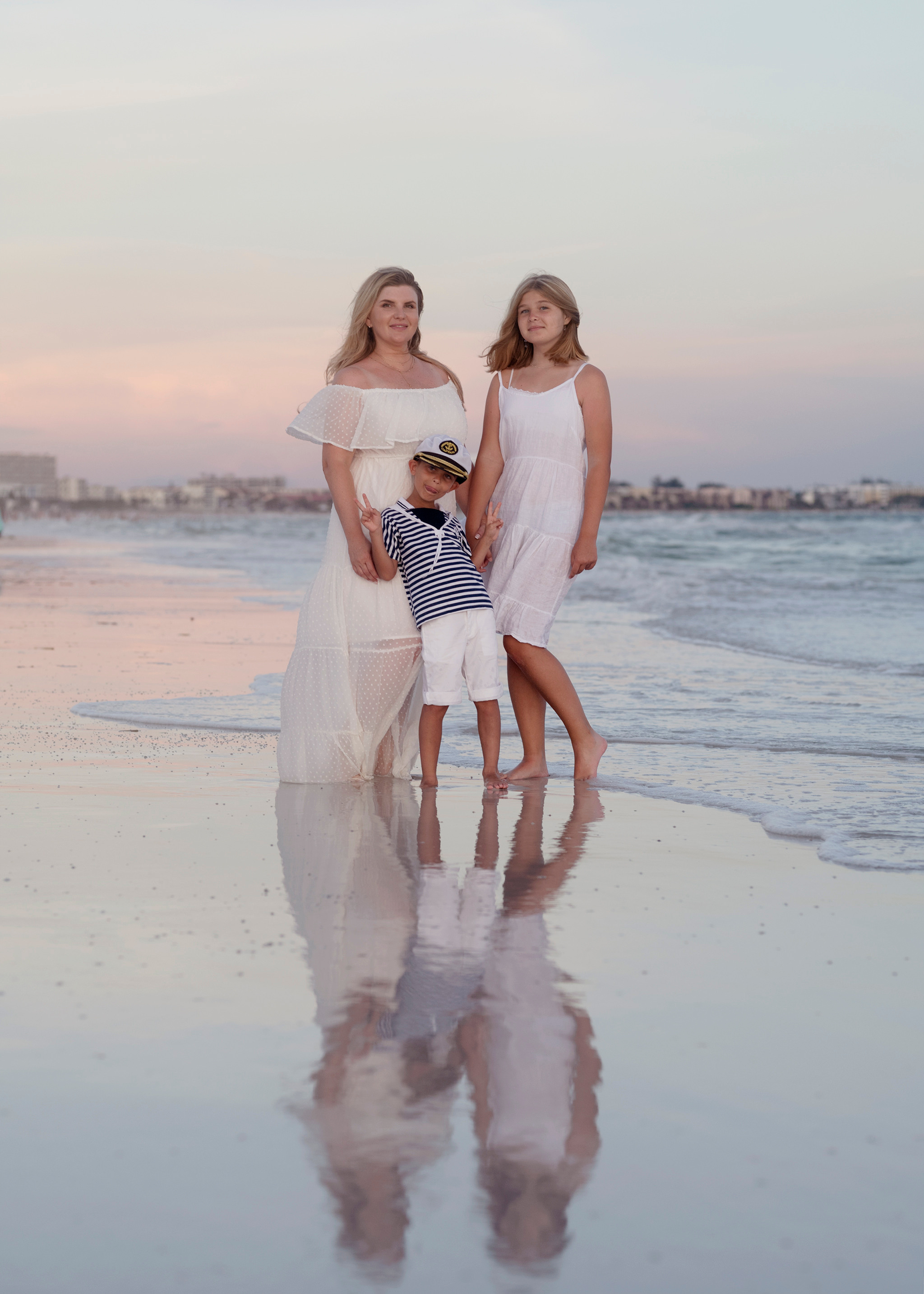 Ocean. Portrait, kids and family photographer in Wesley Chapel Alina Alice Osipova