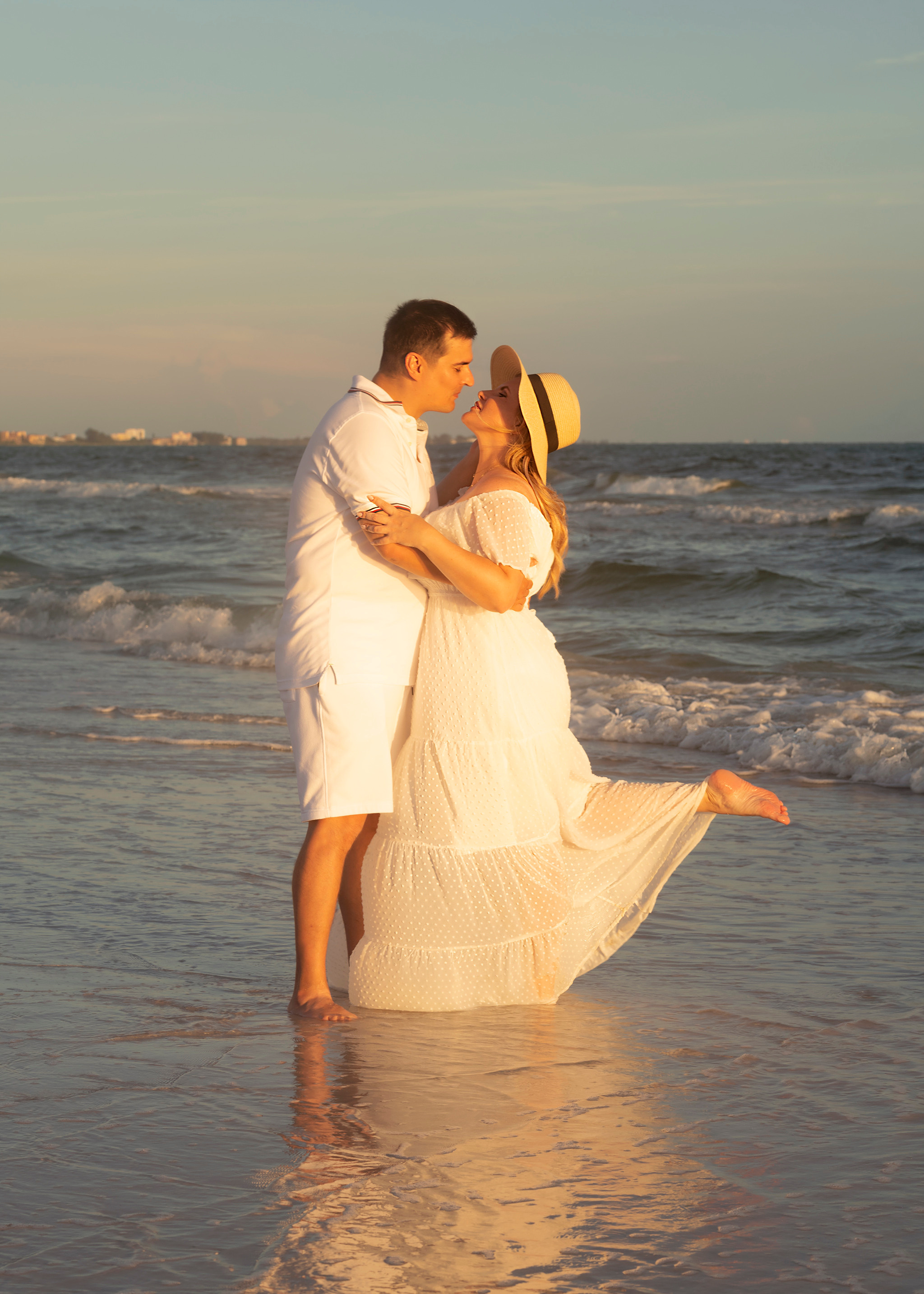 Ocean. Portrait, kids and family photographer in Wesley Chapel Alina Alice Osipova