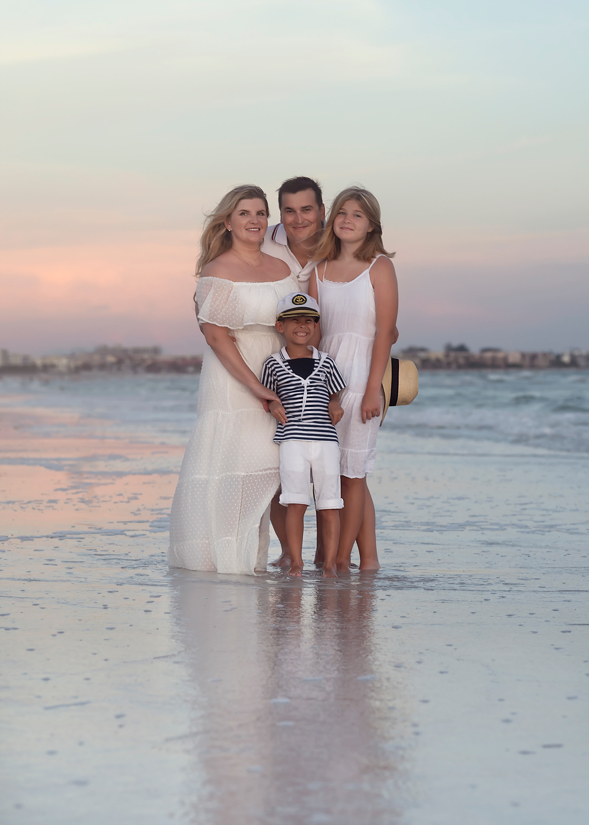 Ocean. Portrait, kids and family photographer in Wesley Chapel Alina Alice Osipova