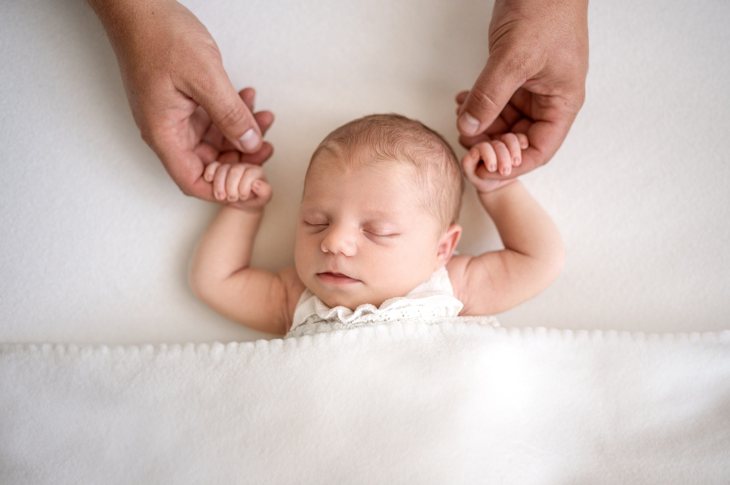 Babys. Baby und Familie Fotografin in Gummersbach Juliia Schwahlen