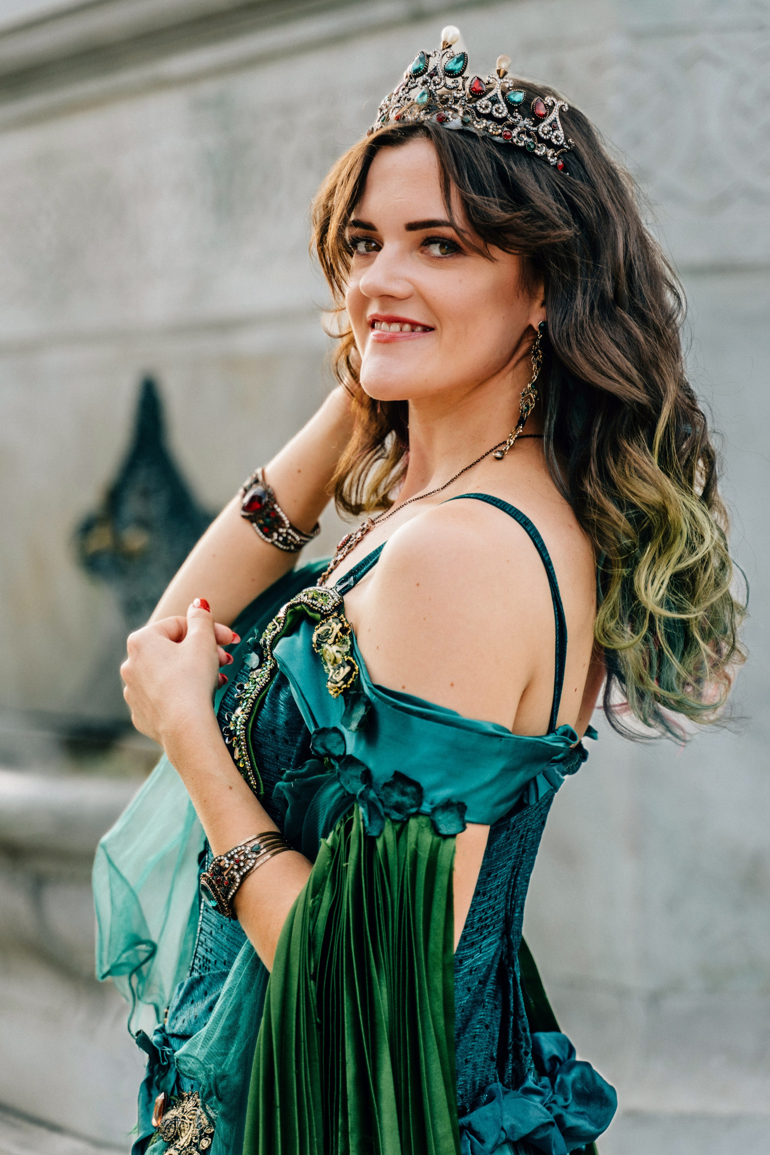 Фотосессии в Стамбуле в стиле «Великолепный век». Wedding, family and lifestyle photographer Anatoly. Photo sessions on rooftops with seagulls. Istanbul