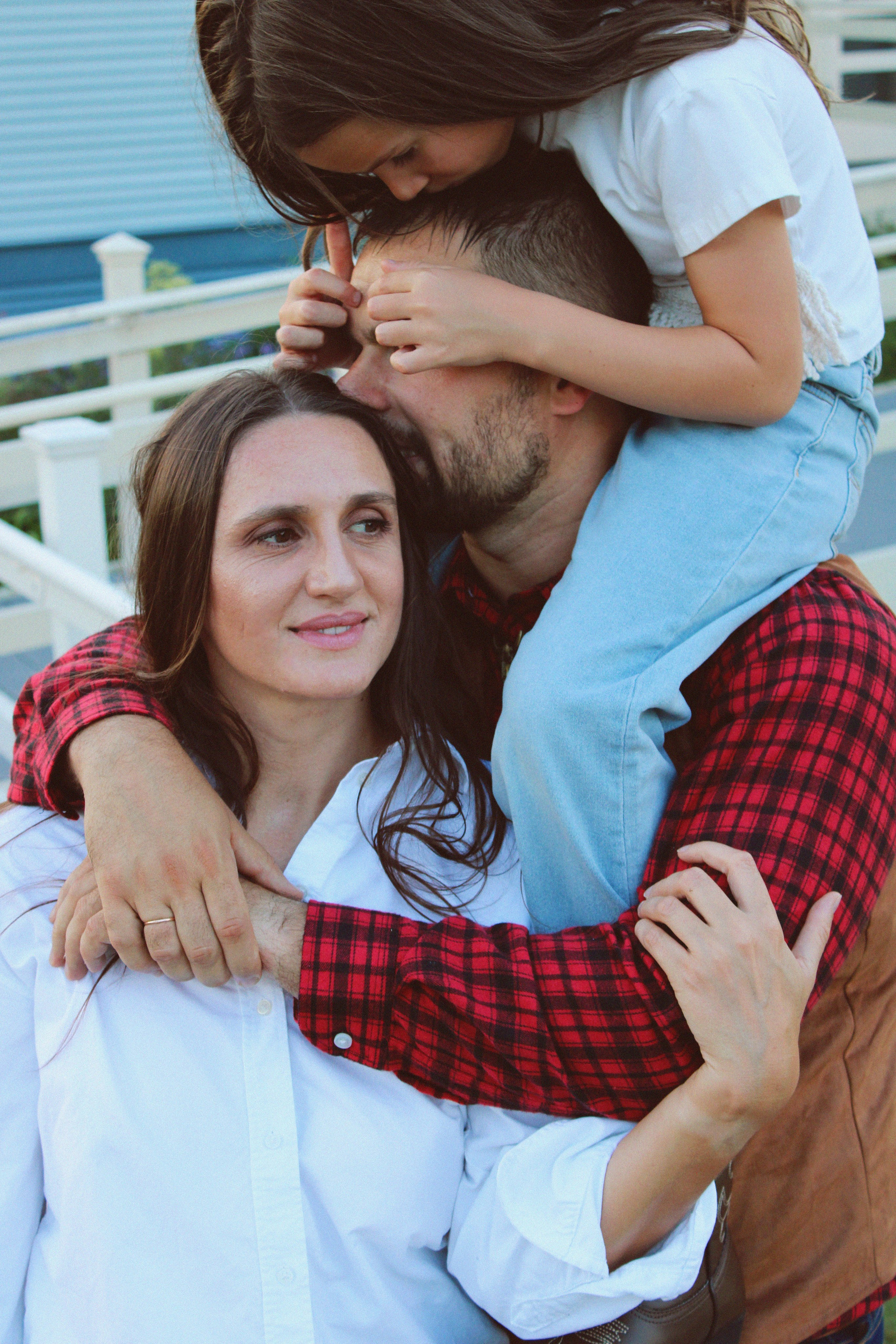 Texas Countryside Family Photoshoot in Cowboy Style. Lana Petrychenko — Portrait & Family Photographer. Valencia, Spain