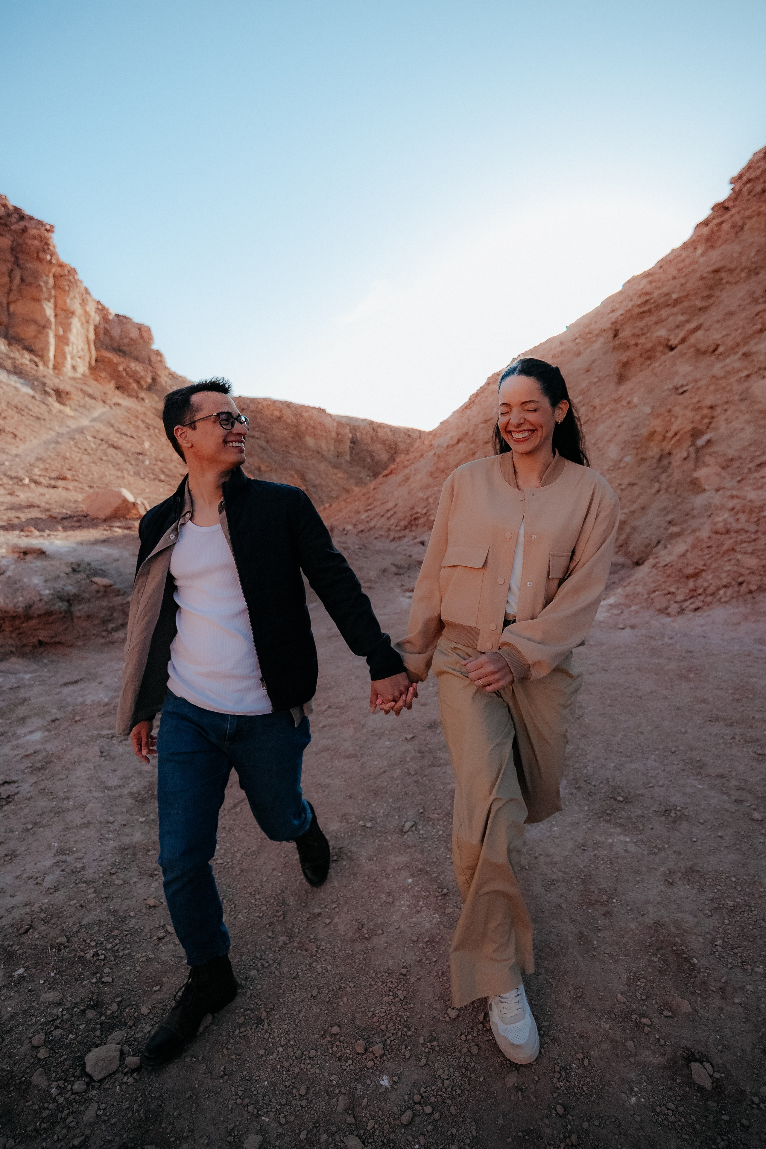Sessão casual no Vale dos Cogumelos. Fotógrafo em San Pedro de Atacama