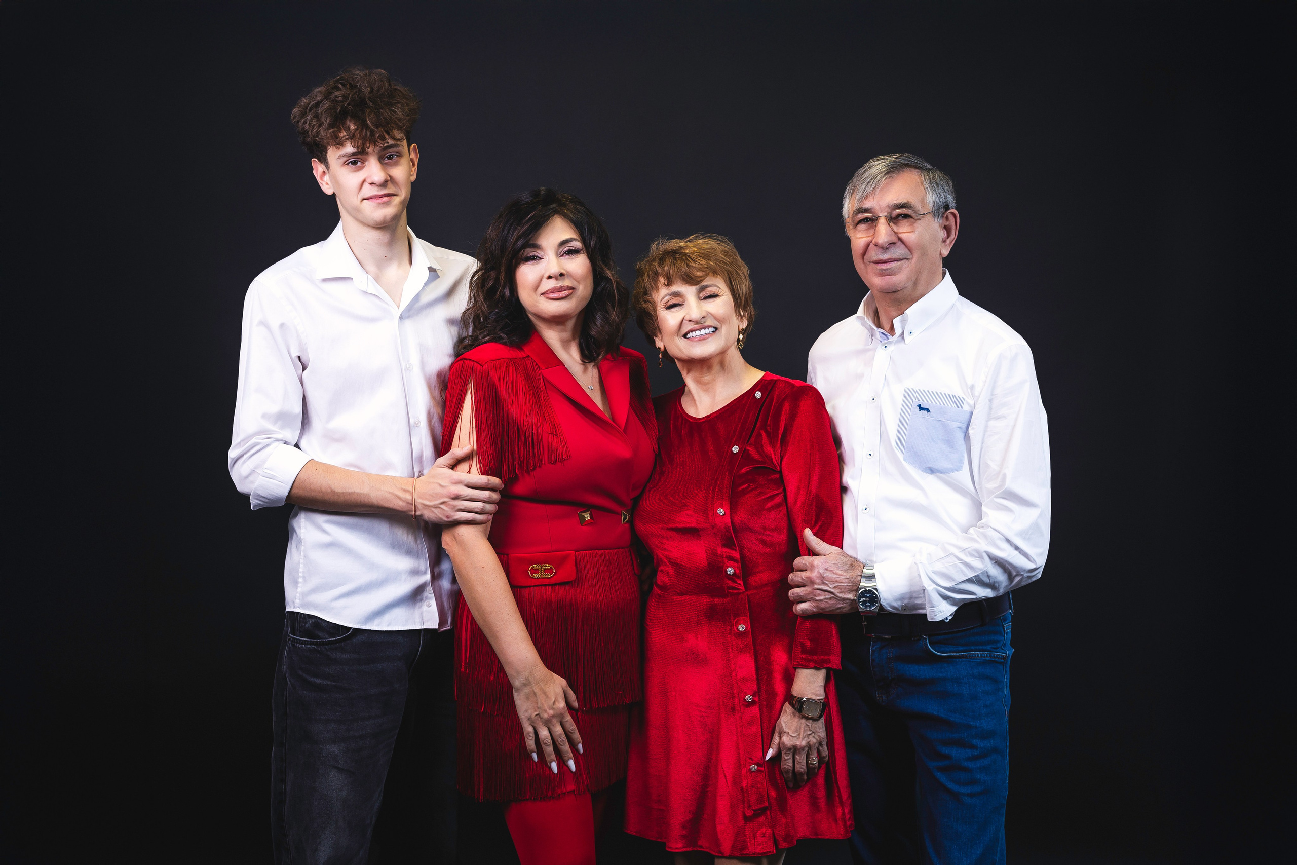 Şedinţe foto de familie - Împreună, într-o imagine. Elena Mascan – Fotograf newborn, maternitate, portret, smash the cake & branding personal | La Femme Studio Photograpy|Constanţa