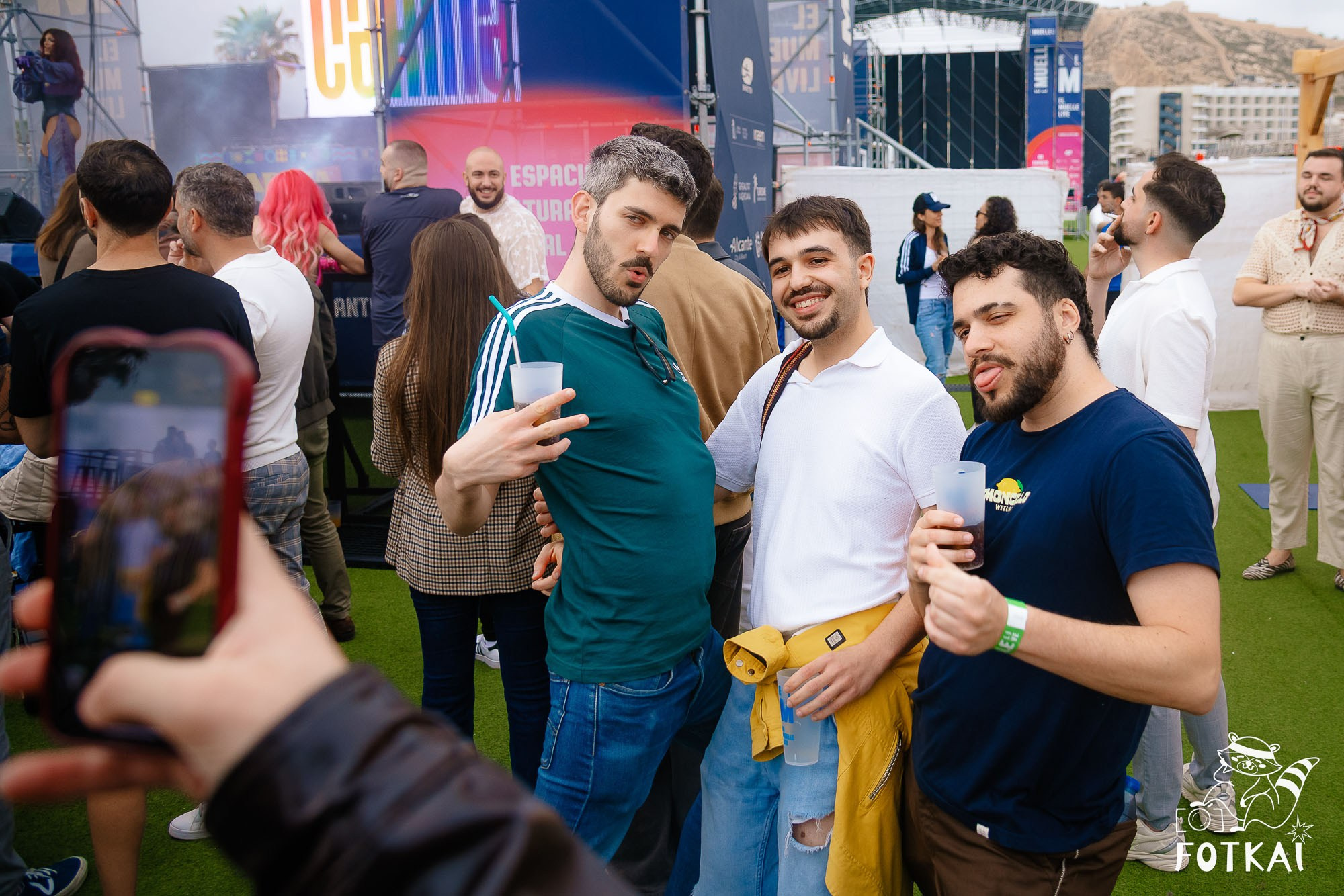 Cariña La Fiesta 2.0 — Fotos del evento en El Muelle Live, Alicante, 2026 | FOTKAI