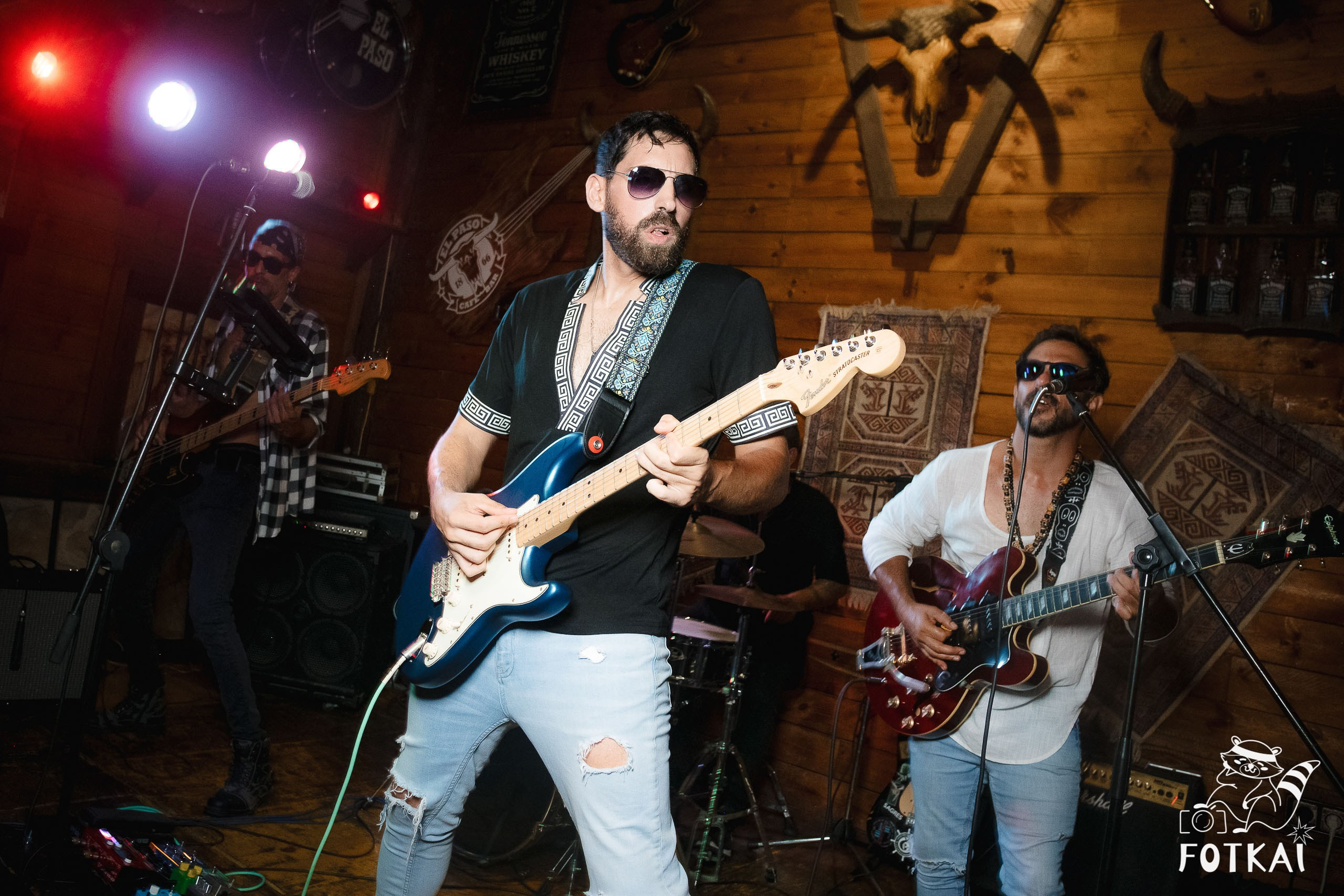 Stones of the Coast en El Paso Rock Bar Torrevieja: Reportaje fotográfico 20.09.25 | FOTKAI