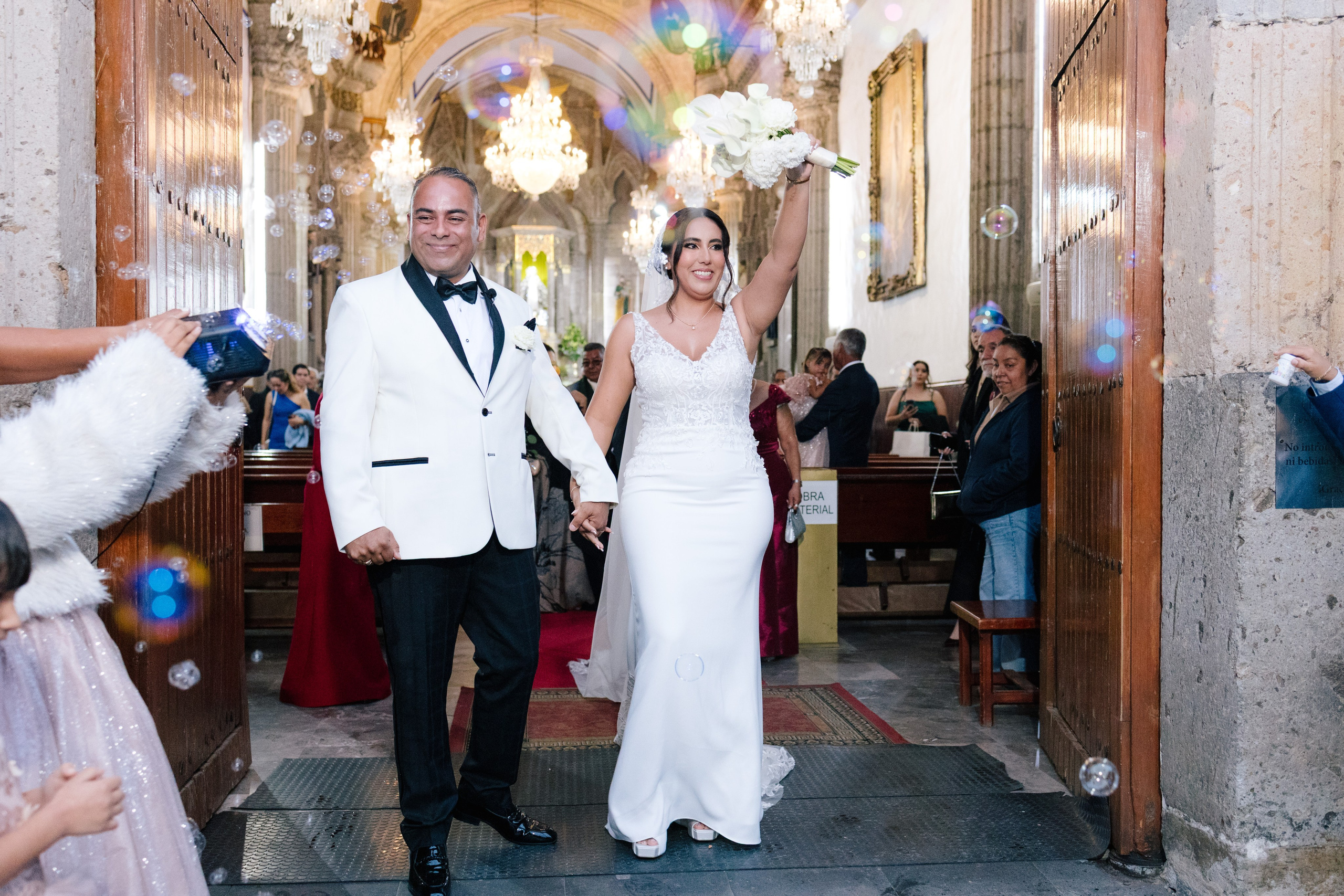 Alejandra y Salvador. Principal