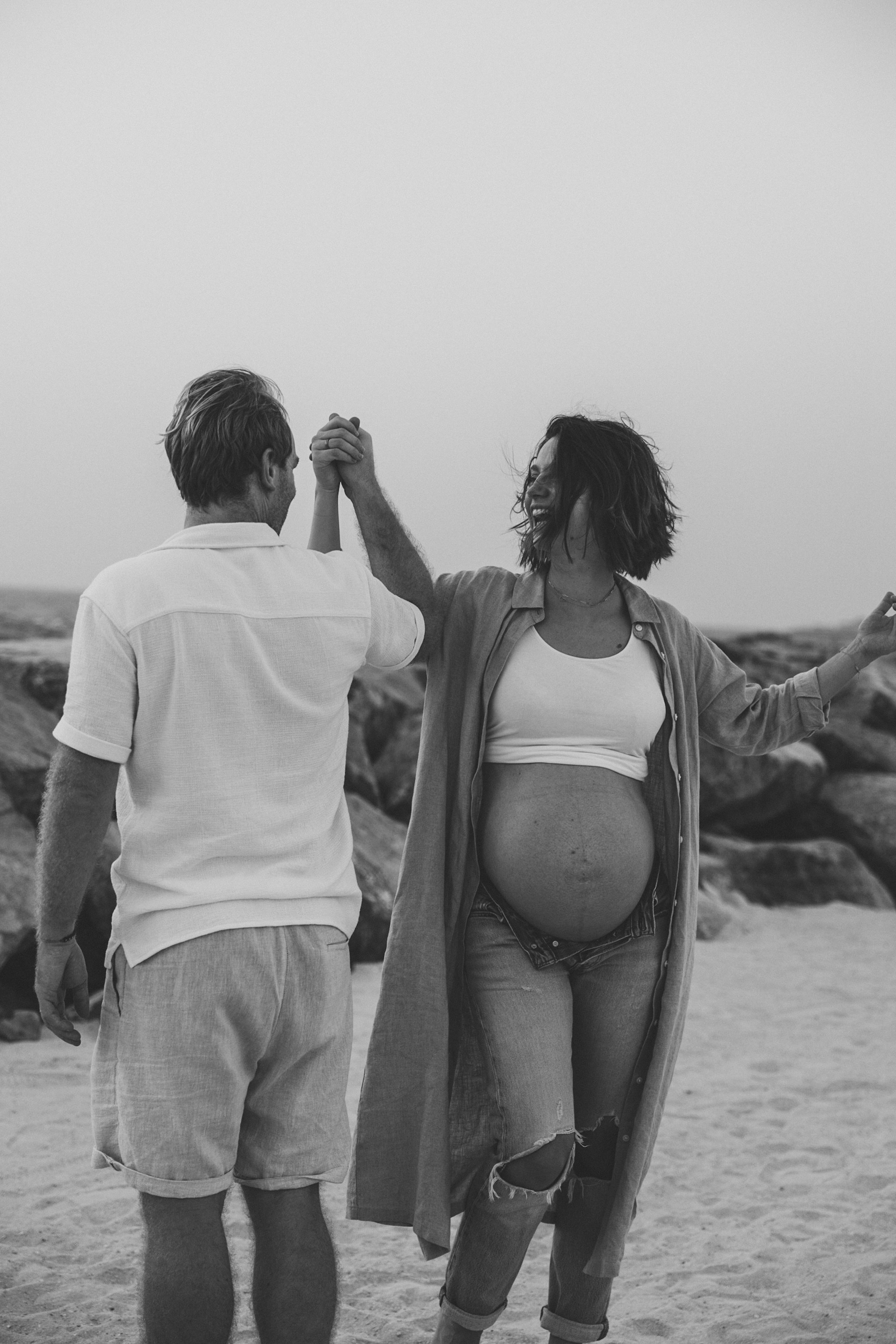 Maternity Session — Beach. Family Photographer in Dubai
