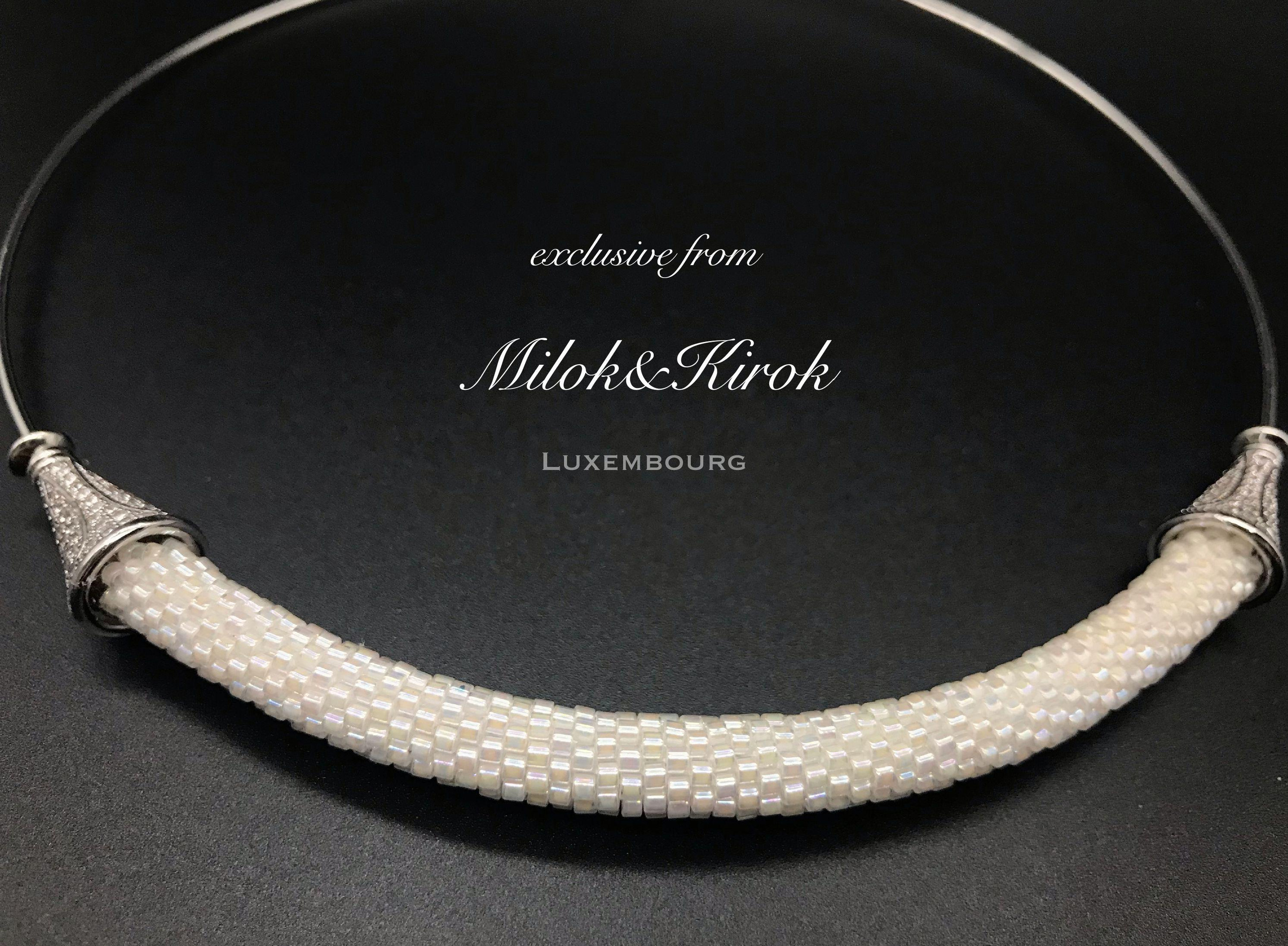 Collier japonais perles toho. Mannequins, design, decoration, handmade, photographe…