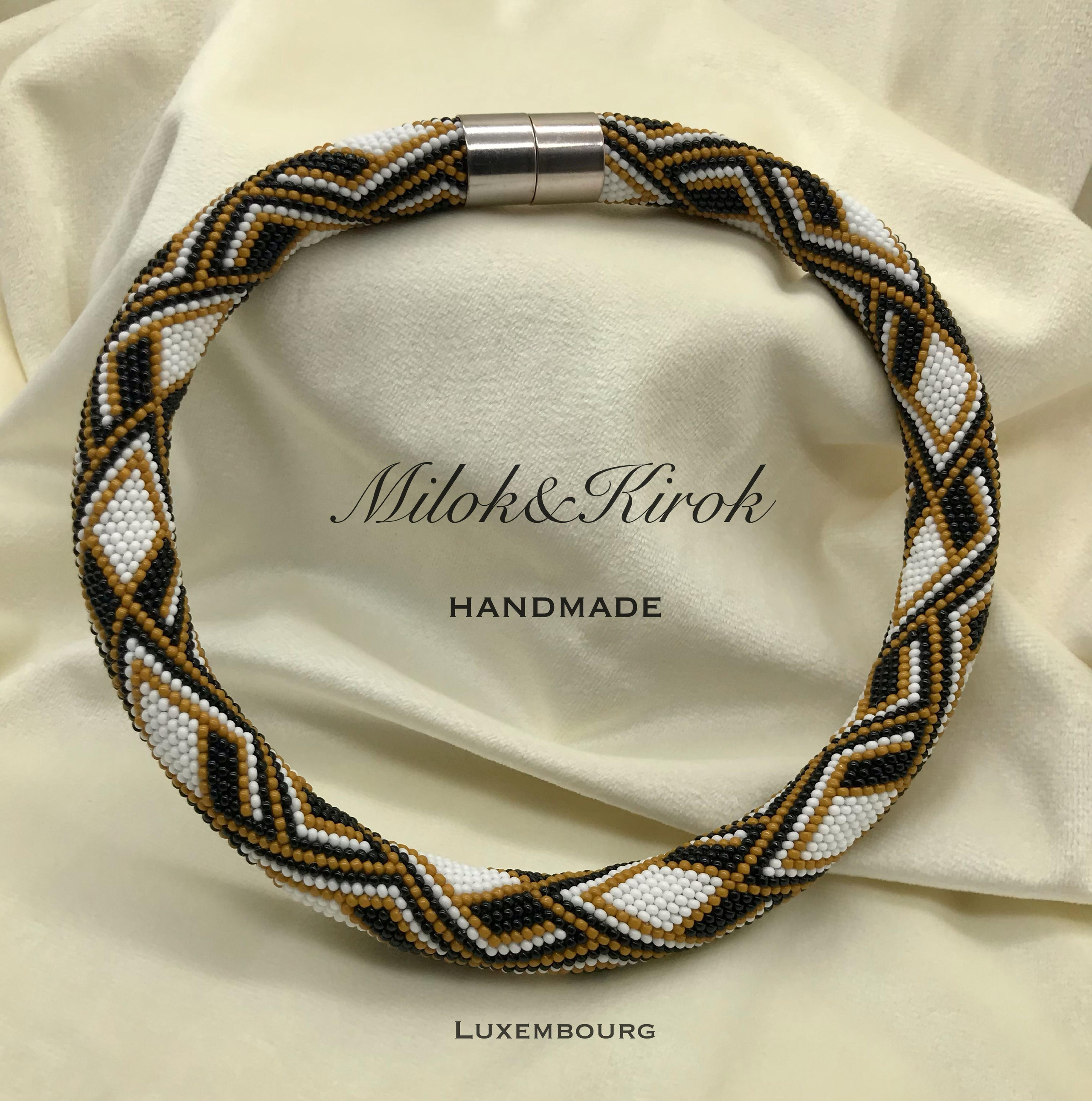 Bijoux pour cadeau. Milok et Kirok sont des gens positifs et réels. Nous serons ravis de v