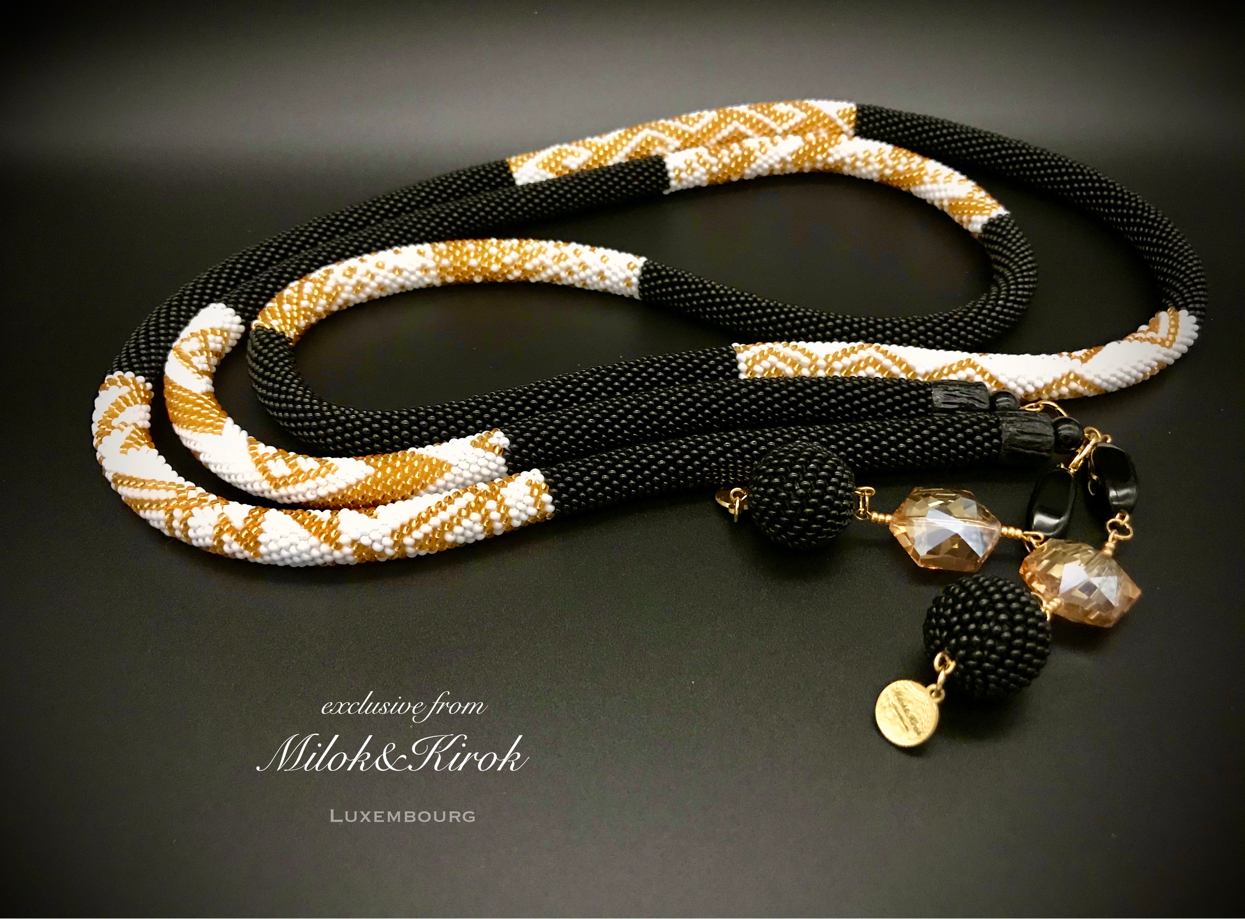 Bijoux pour cadeau. Milok et Kirok sont des gens positifs et réels. Nous serons ravis de v