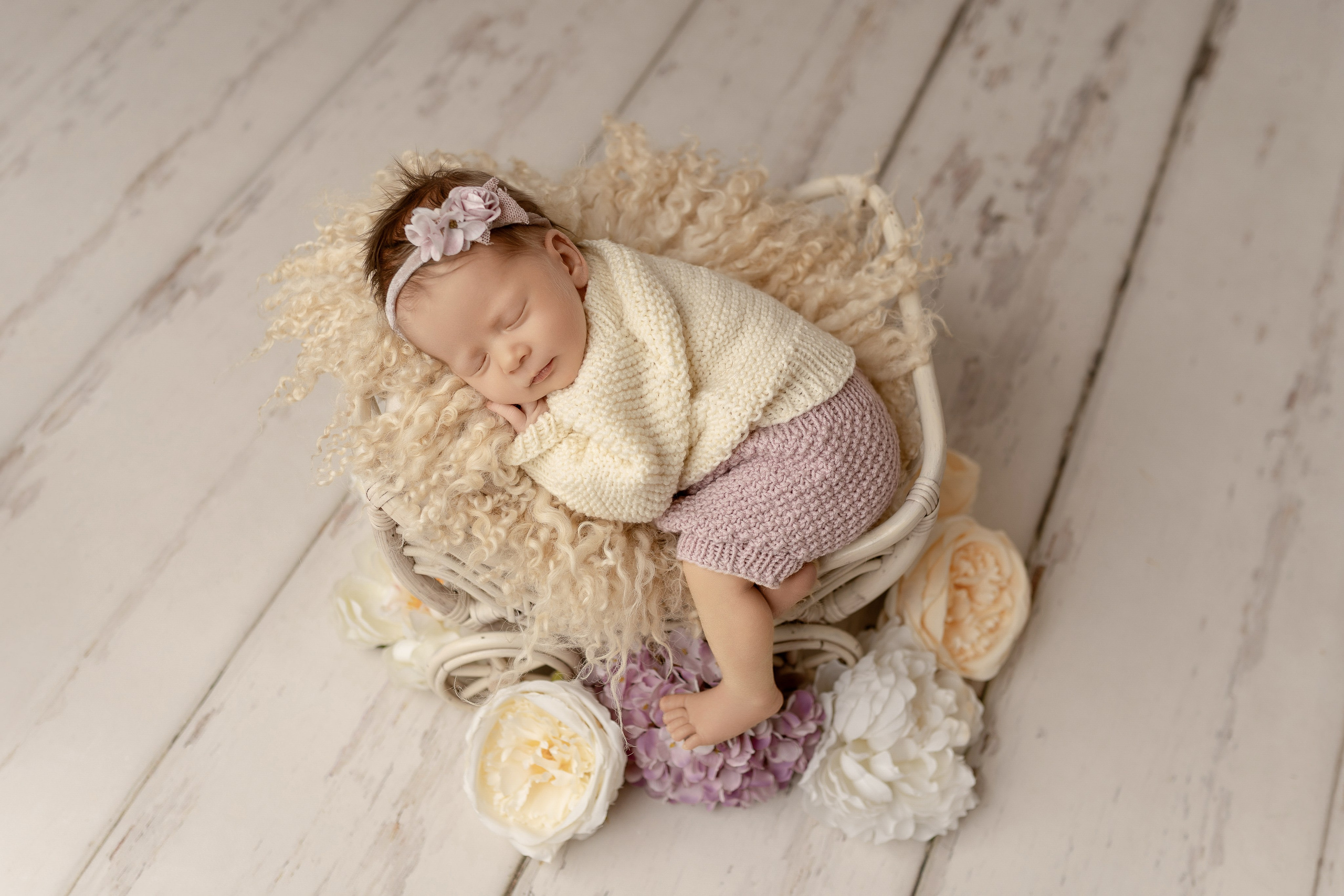 Esu Aleksandra naujagimių ir kudikių fotografė iš Vilniaus