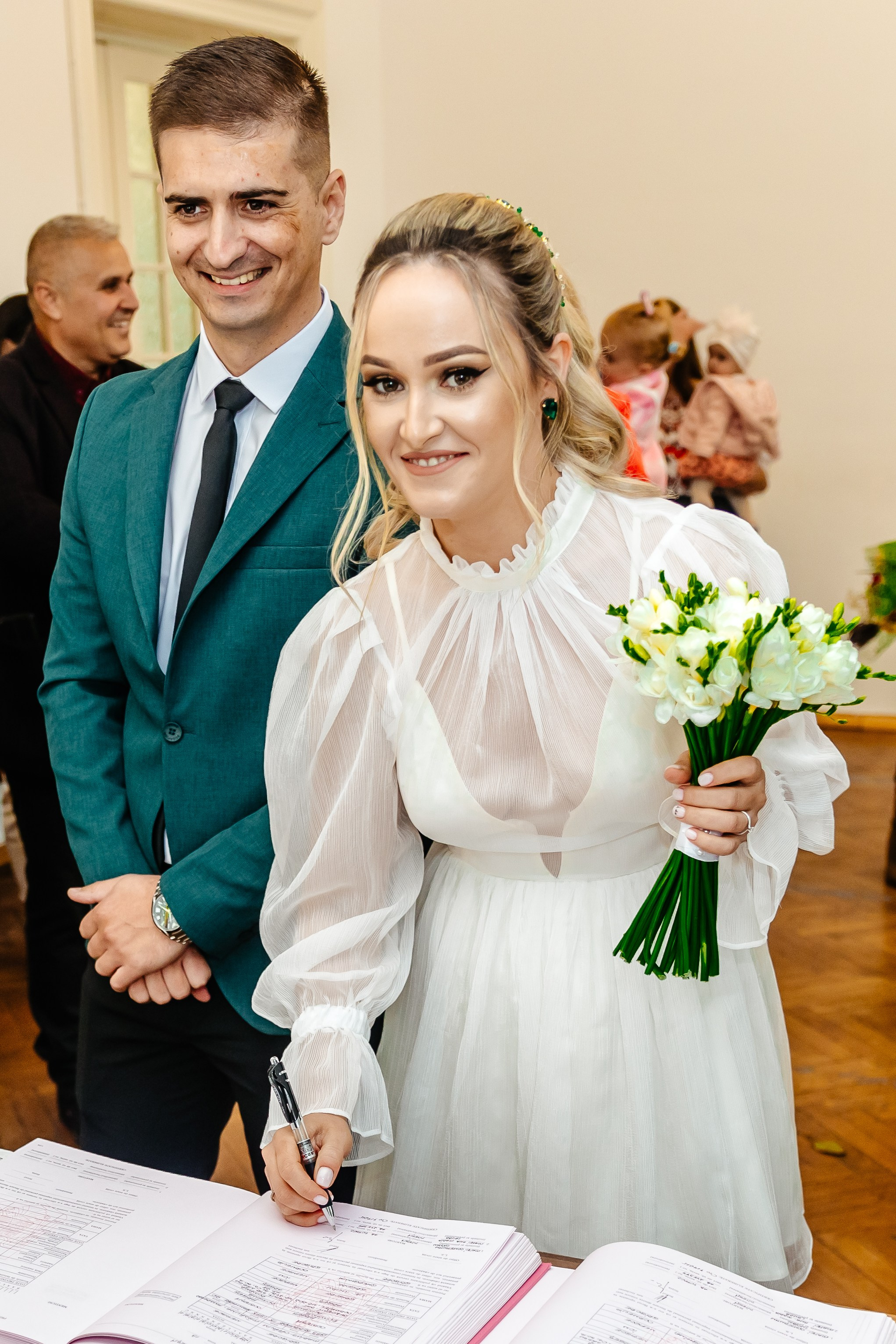 Andreea & Marius - Civil Wedding - Pitești. Fotograf Profesionist Pitesti-Bucuresti| Mircea Seinea
