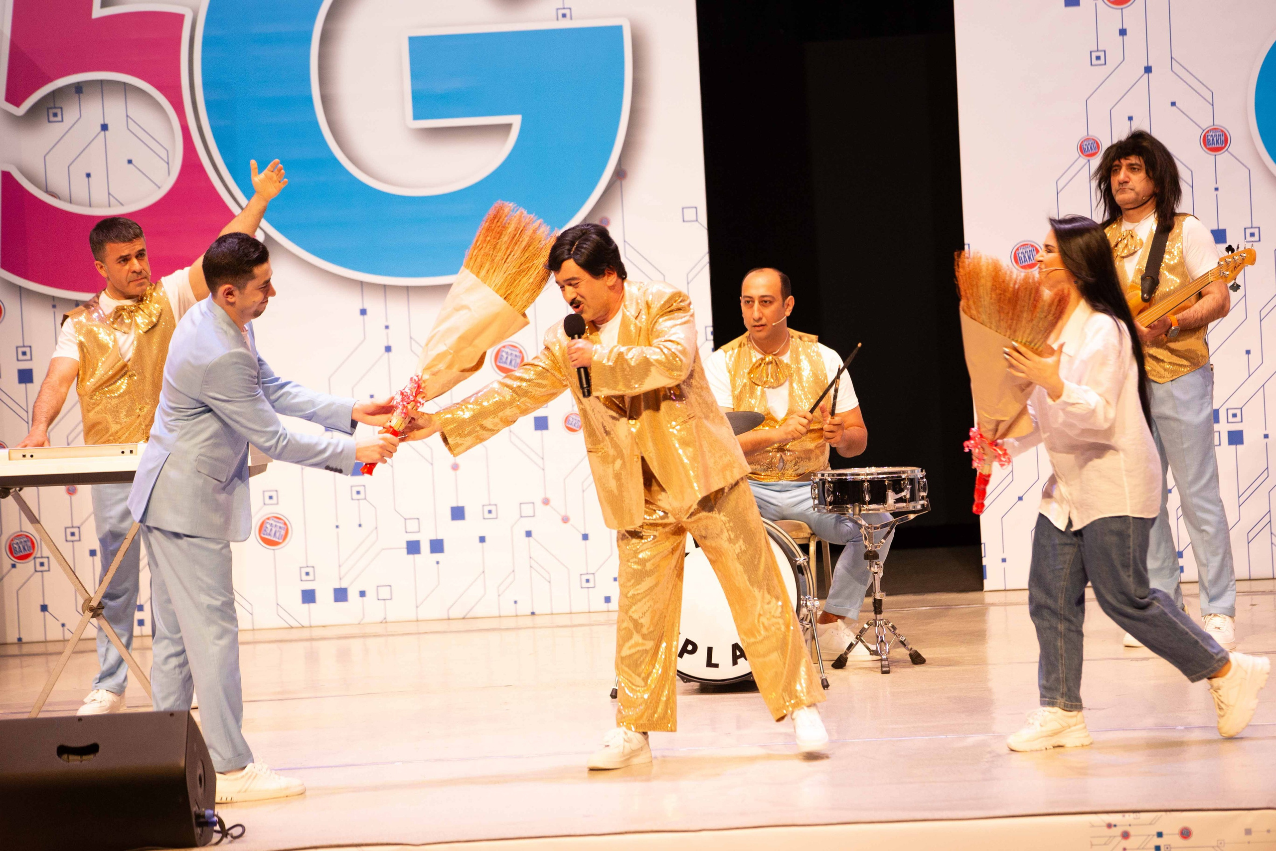 PLANET PARNI IZ BAKU. Wedding&Event photographer Ismail Rzayev in Baku