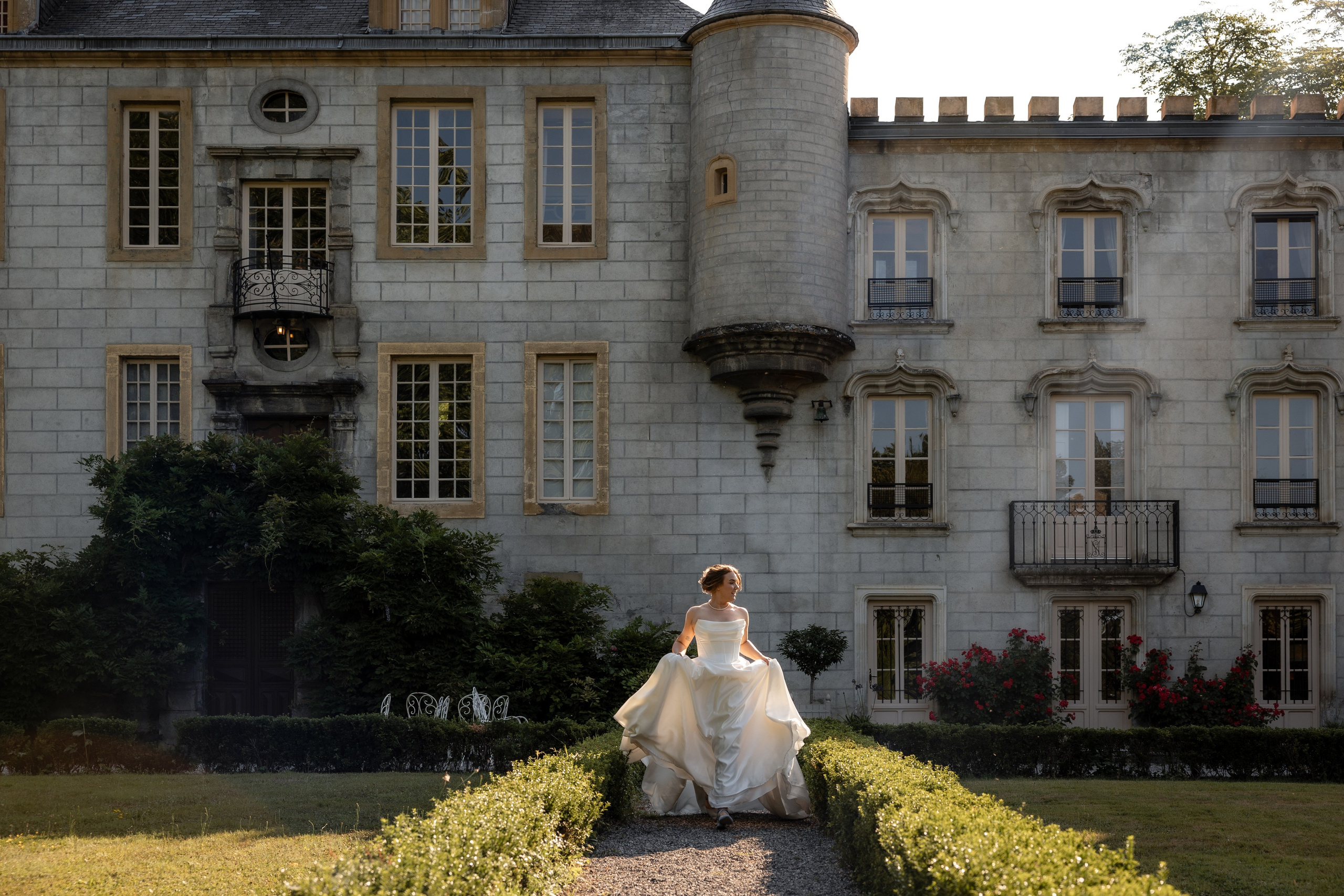 Elopement at Château Bagen. Eugénie Smirnova — Wedding & Elopement Photographer in Southwest France