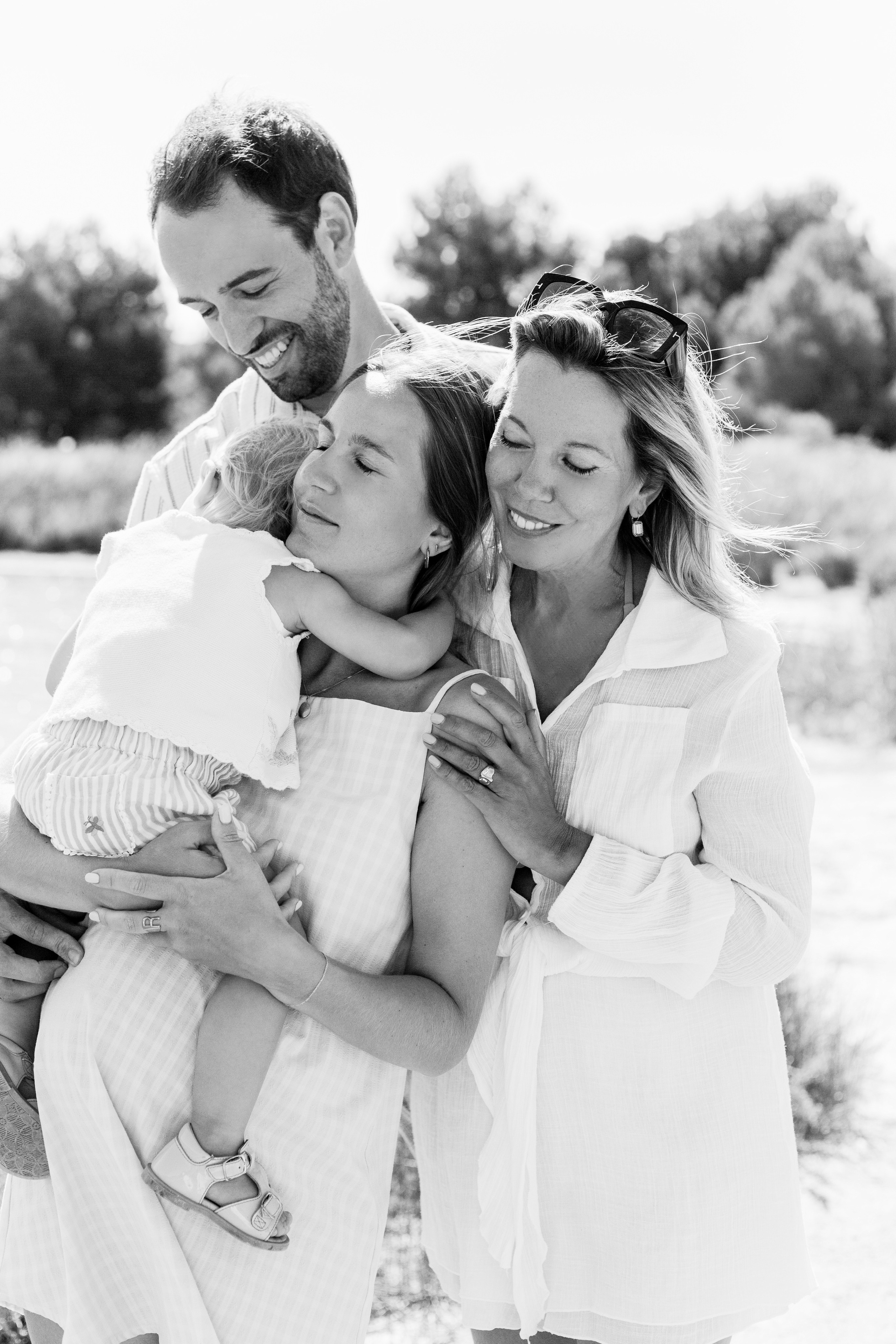 Elise et sa famille. Studio photo « Partage ton bonheur » – Photographe famille près de Châtellerault, Poitiers et Tours