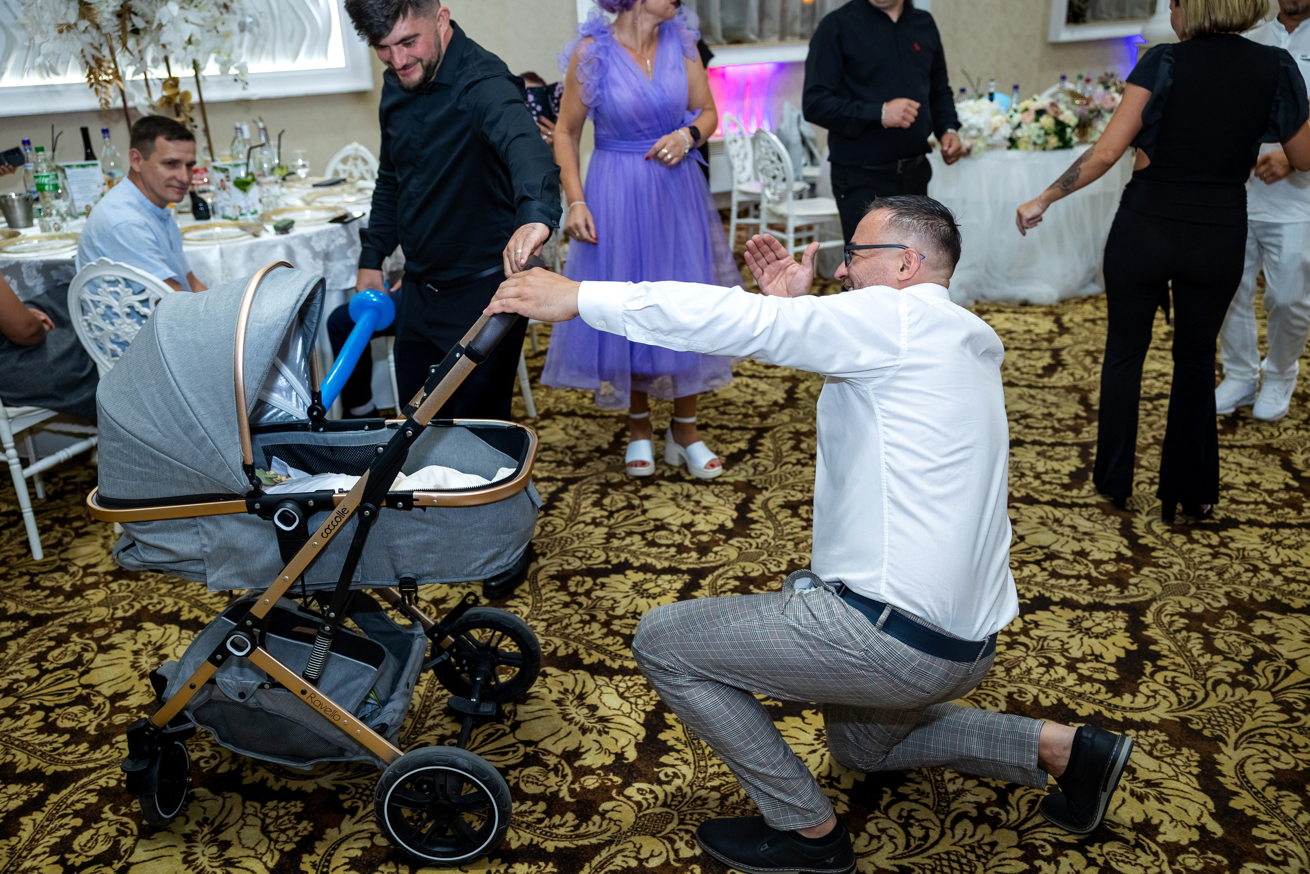 Andrei Damian. Moments By Gub