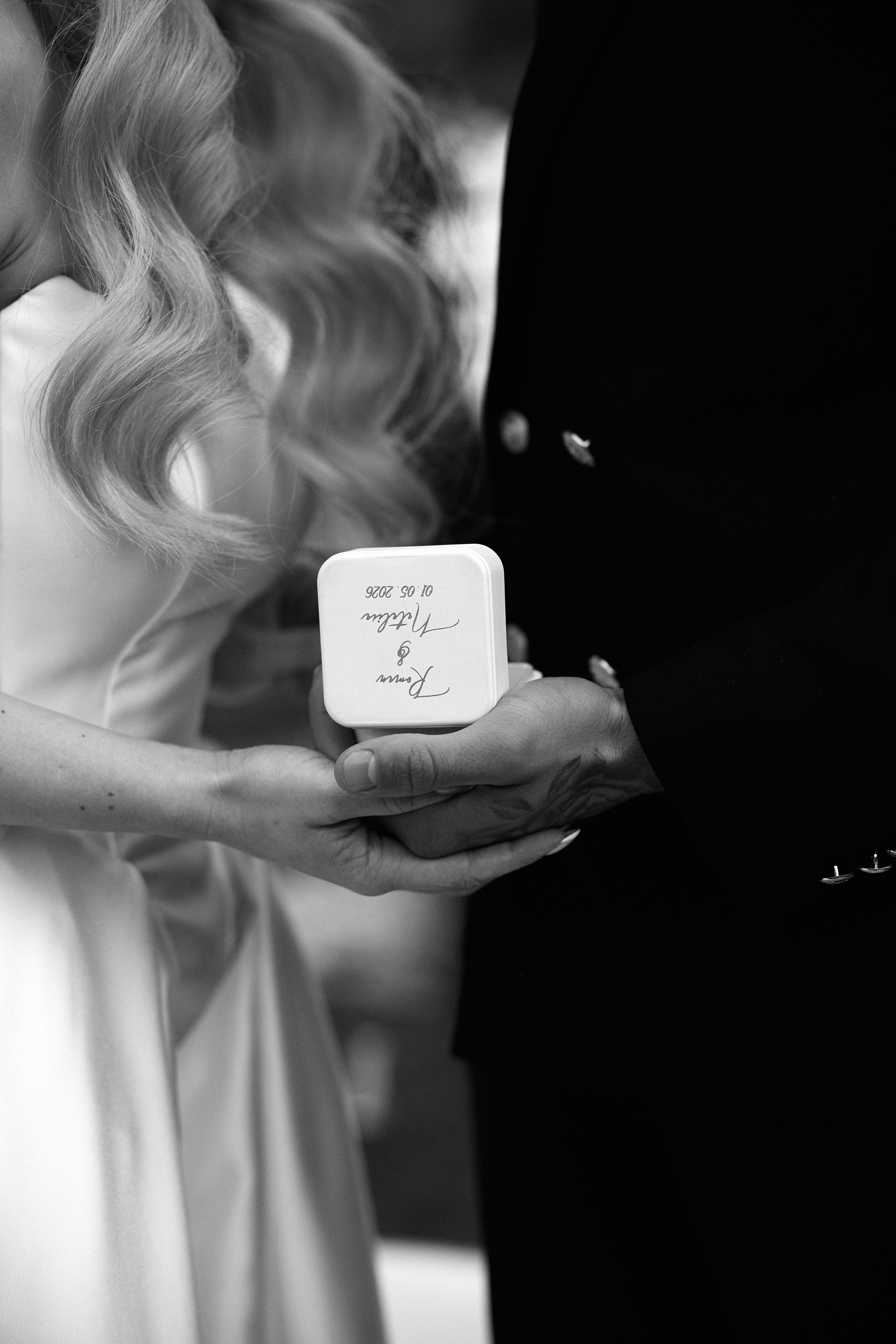 Natalia & Roman. Dworek przy lesie. Fotograf ślubny i rodzinny w Krakowie Yana Klymova