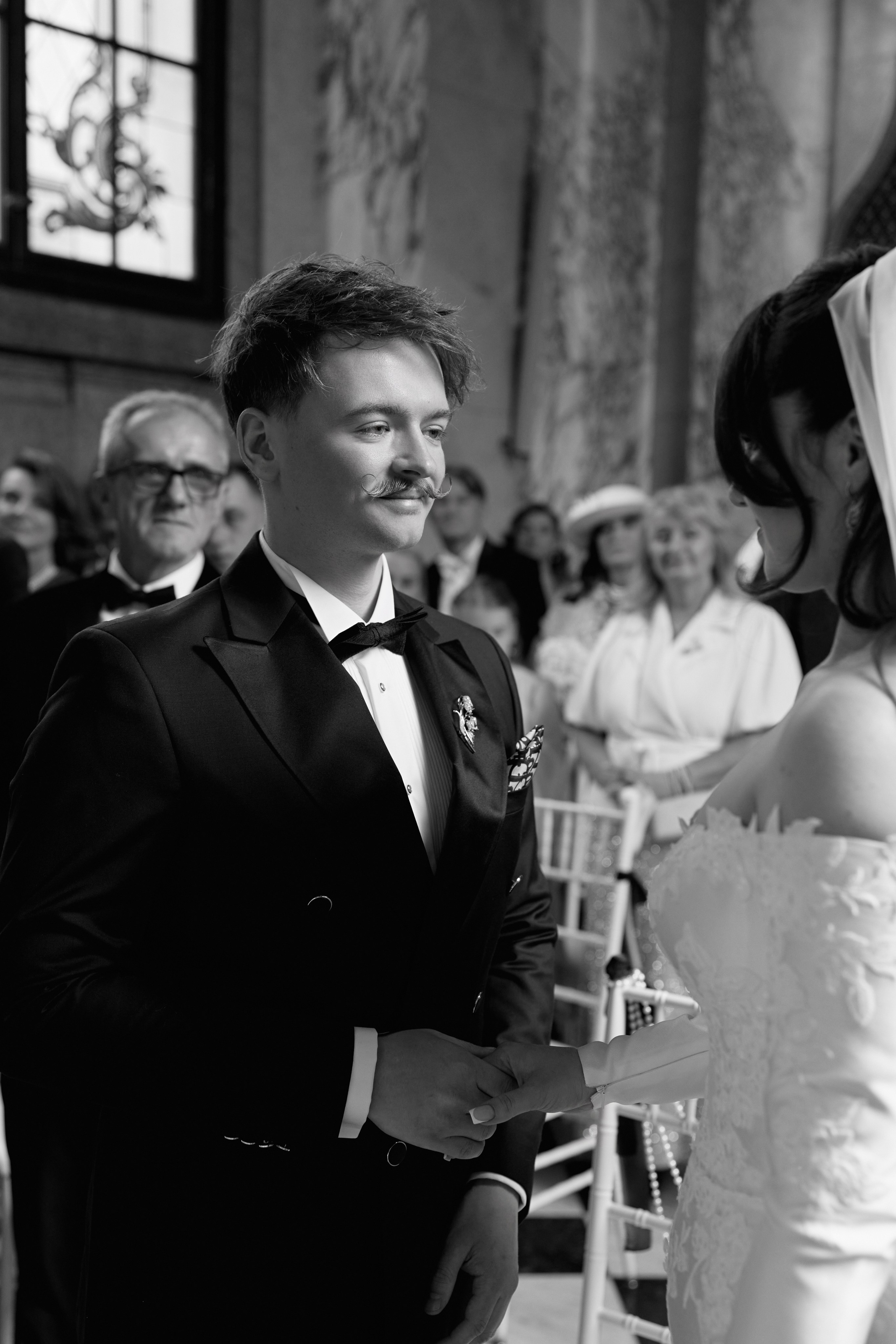 Wiktoria & Kacper. Pałac Goetz. Fotograf ślubny i rodzinny w Krakowie Yana Klymova