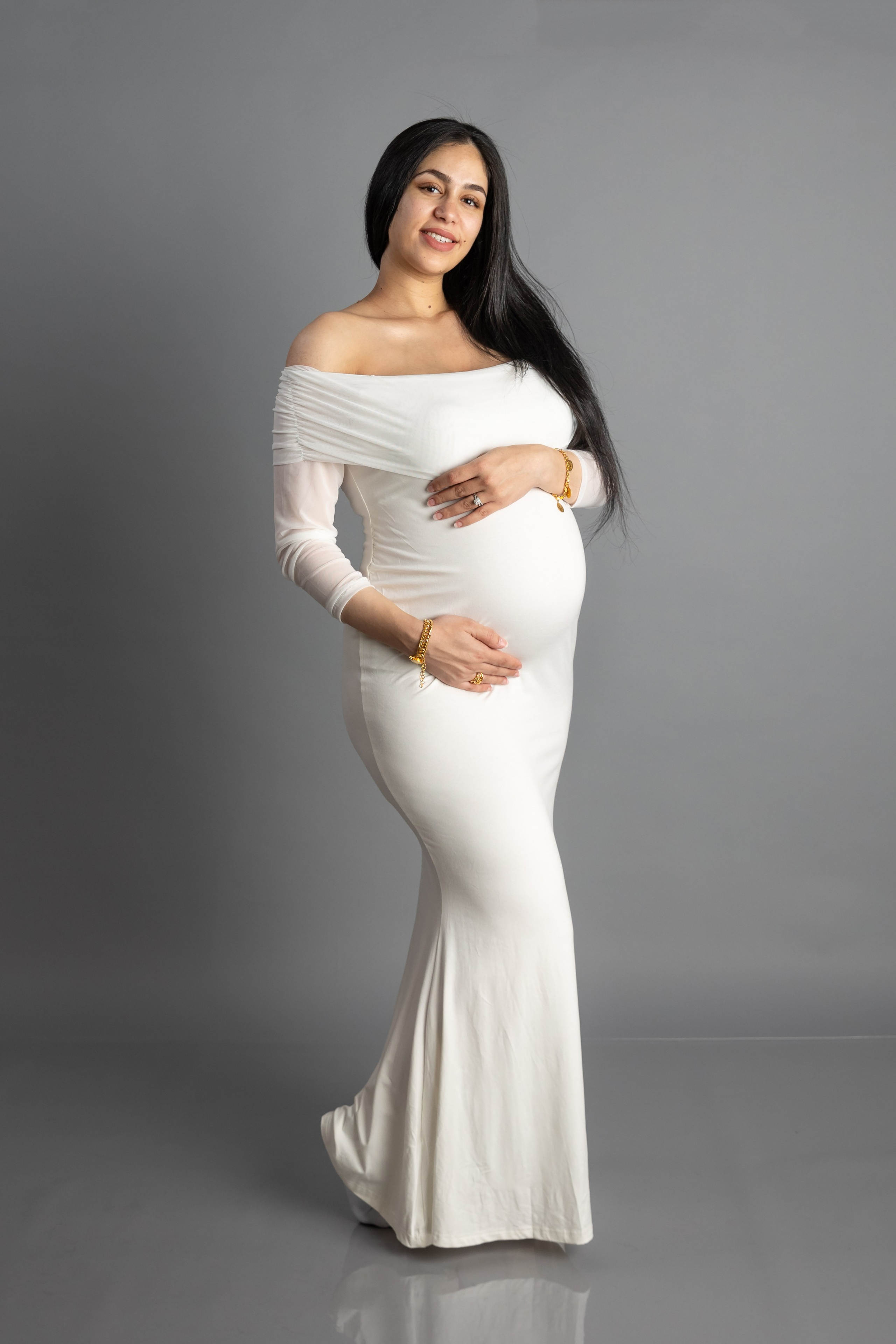 STUDIO Maternity sessions. Miami Family and Event Photographer