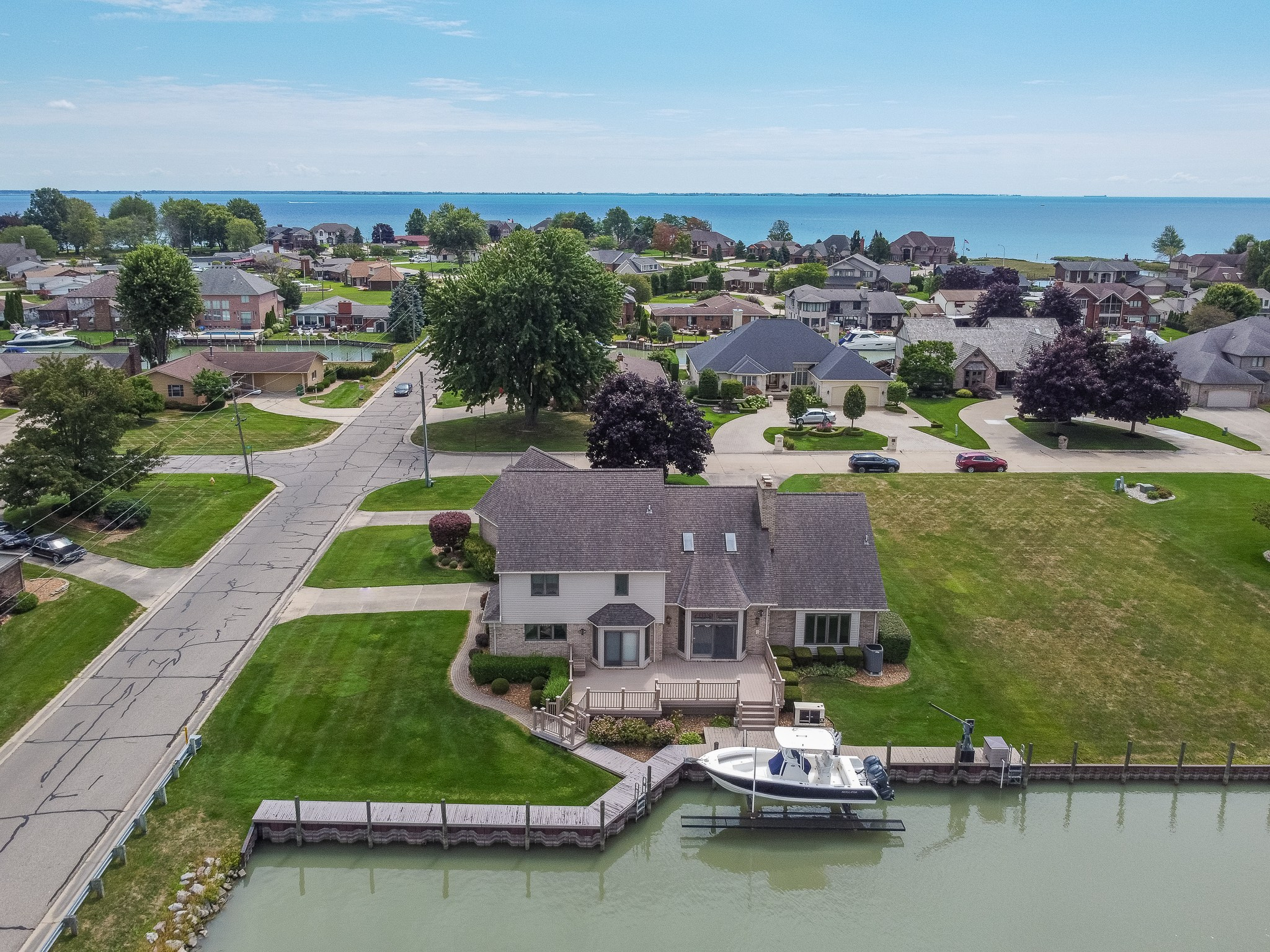 Real Estate. Pic-Cha Photography | Photographer & Media Content Creator | Metro Detroit Area, Michigan