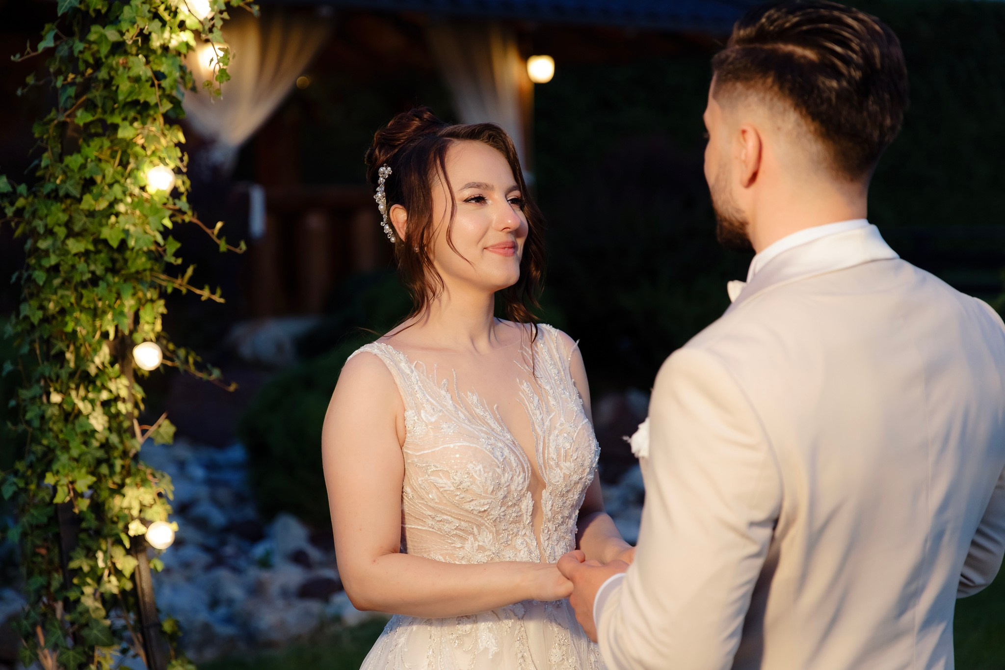 Ioana & Ionuț | Nuntă de poveste la Păstrăvăria Poiana din Mălini județul Suceava. Servicii foto-video profesionale, pentru momente de neuitat