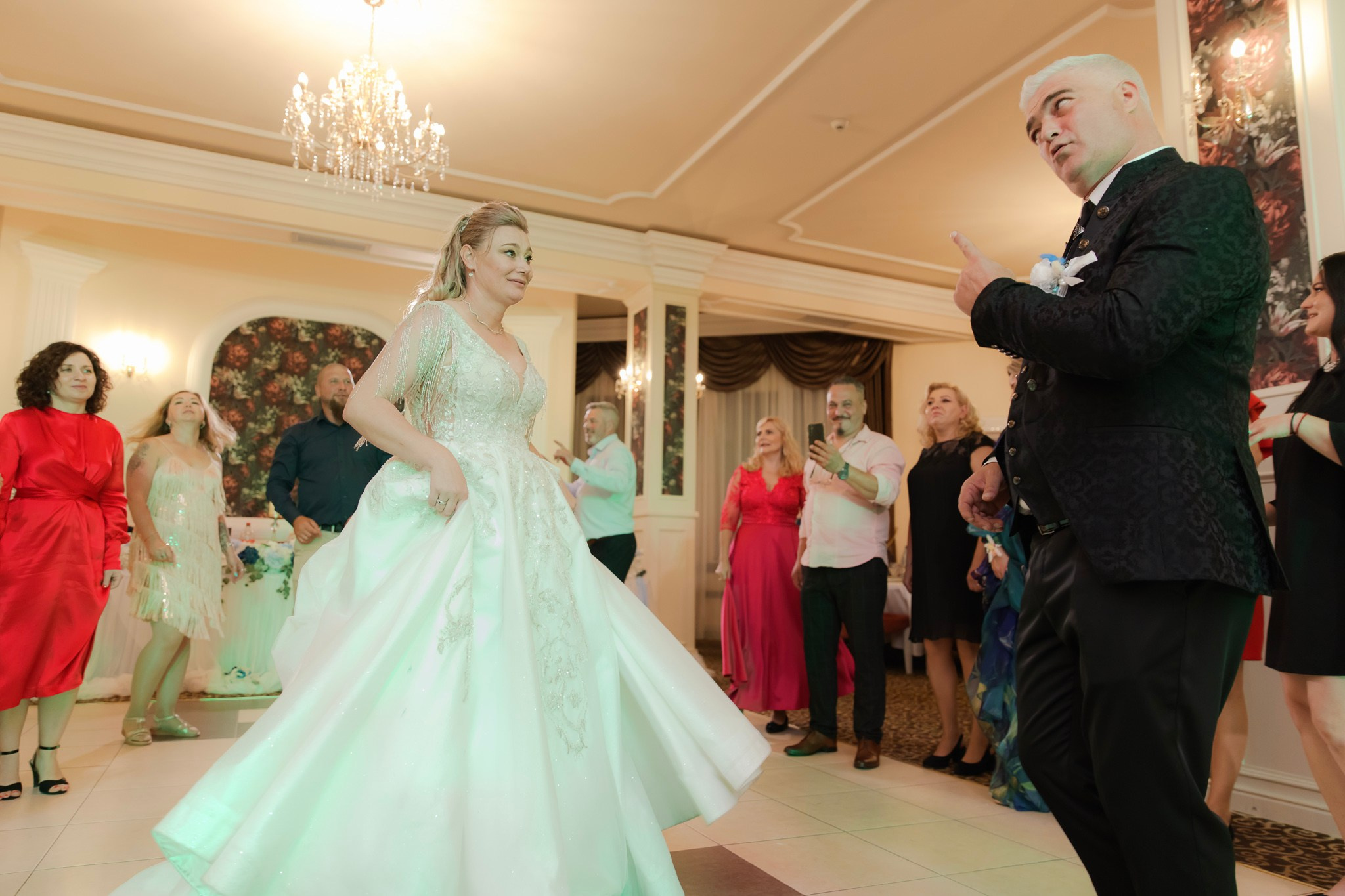 Mihai & Oana. Servicii foto-video profesionale, pentru momente de neuitat