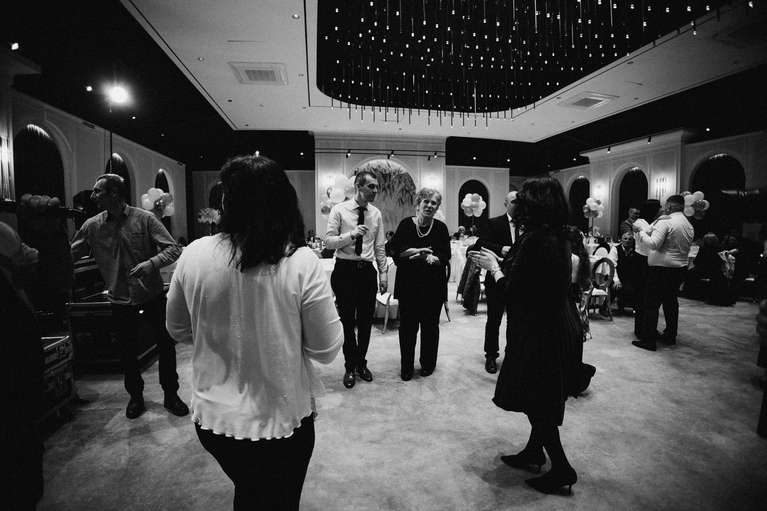 Povestea voastră, regizată de noi |Cristi Turculet Videograf Nuntă Suceava | wedding highlight. Servicii foto-video profesionale, pentru momente de neuitat