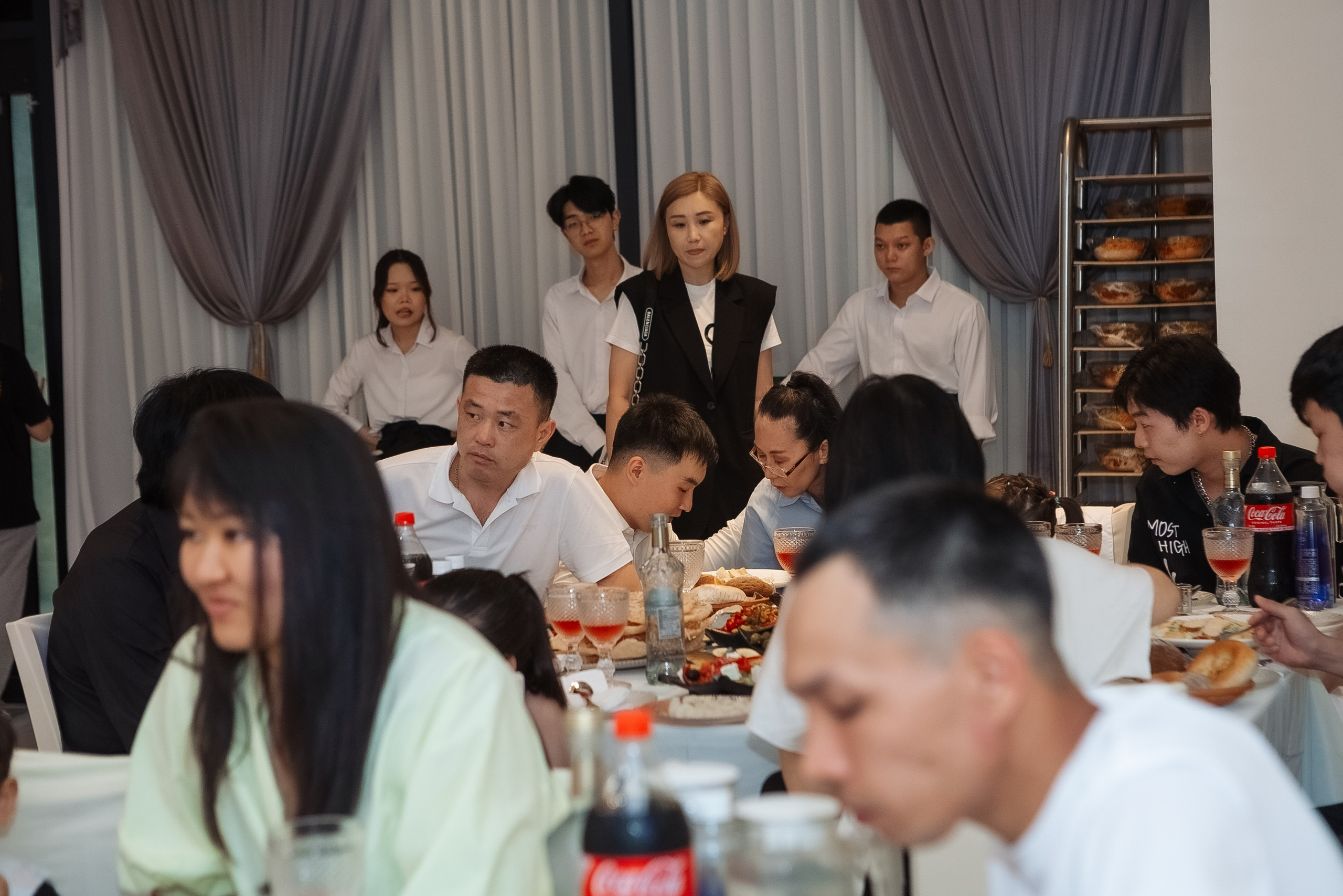 Тео дома и в ресторане. Фотограф беременности, ньюборн и годовасиков в Корее Жанна Хан