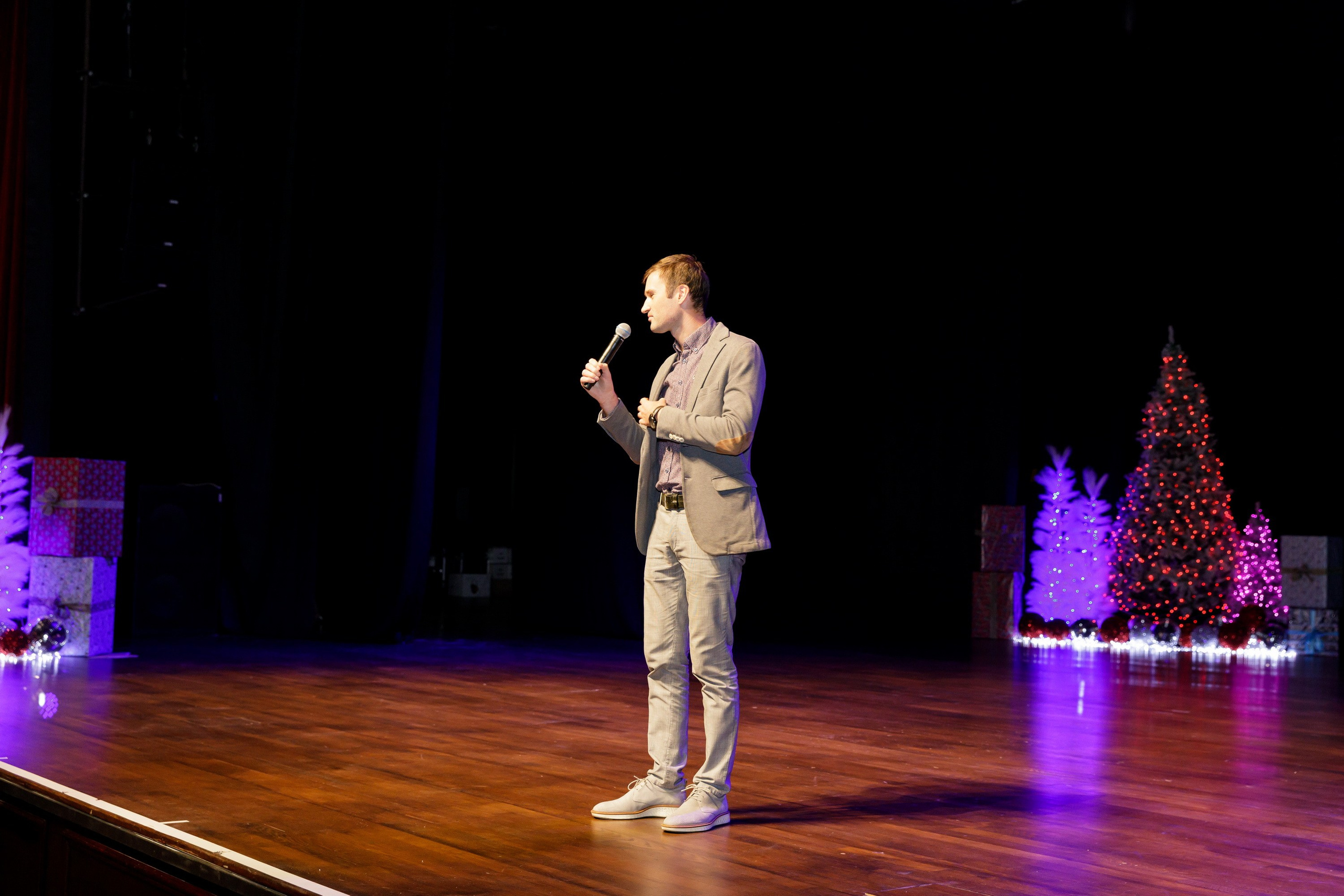 Новогодняя сказка для журнала Русские Эмираты, Дубай 2024. Фотограф Анна Кучерявая | Свадьбы и мероприятия в Дубае