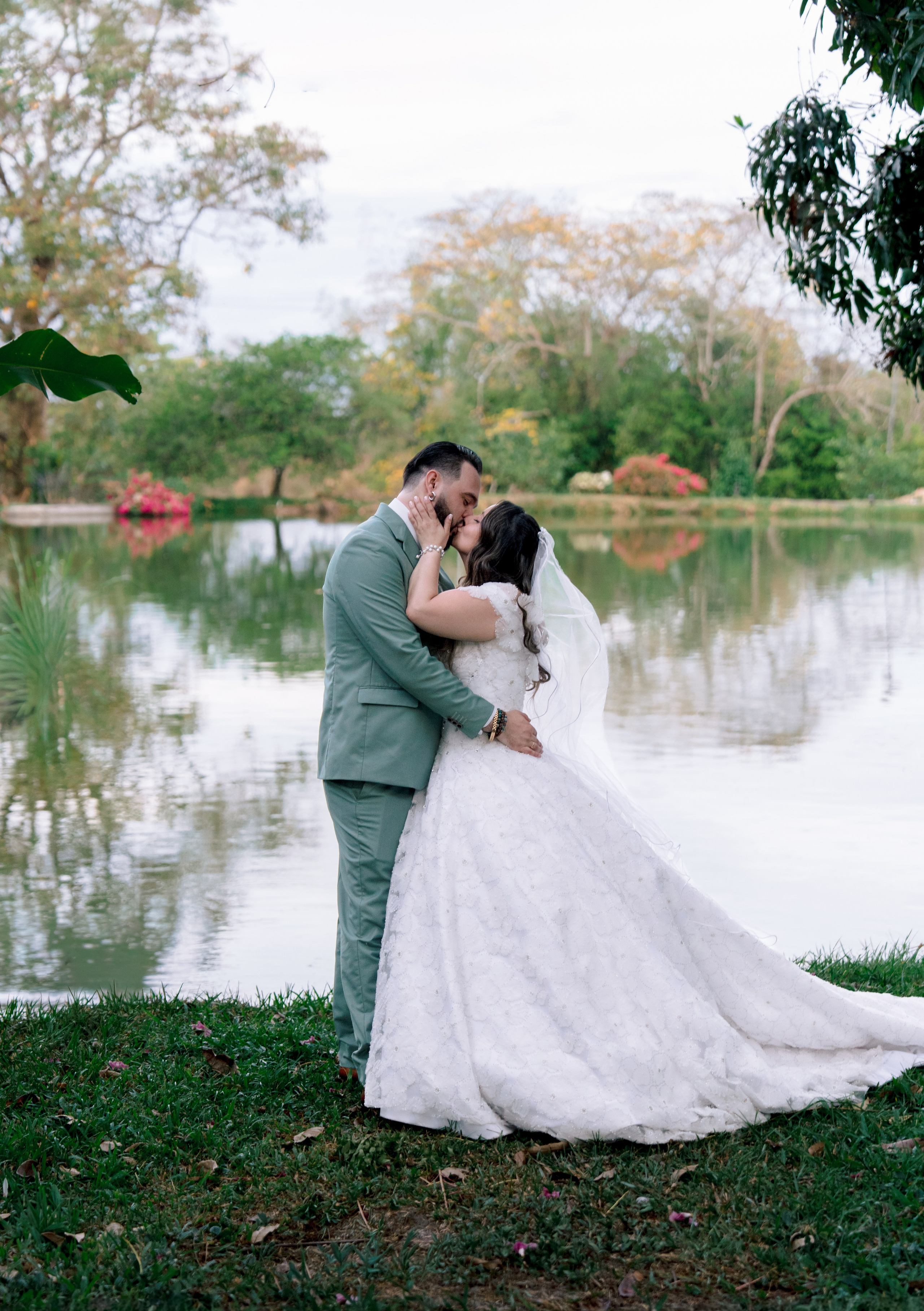 Los novios. Jose Florez wedding photographer in Colombia