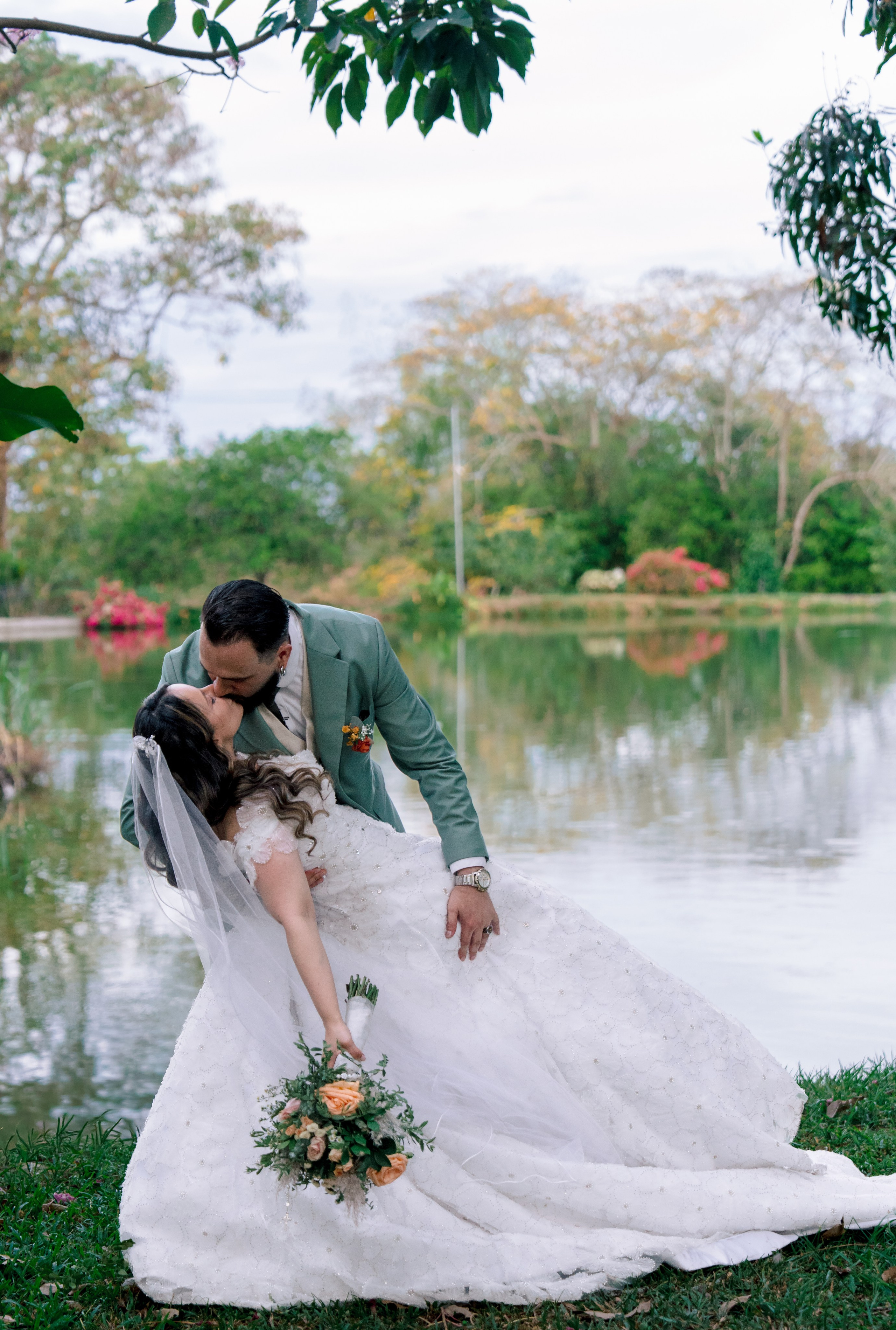 Los novios. Jose Florez wedding photographer in Colombia