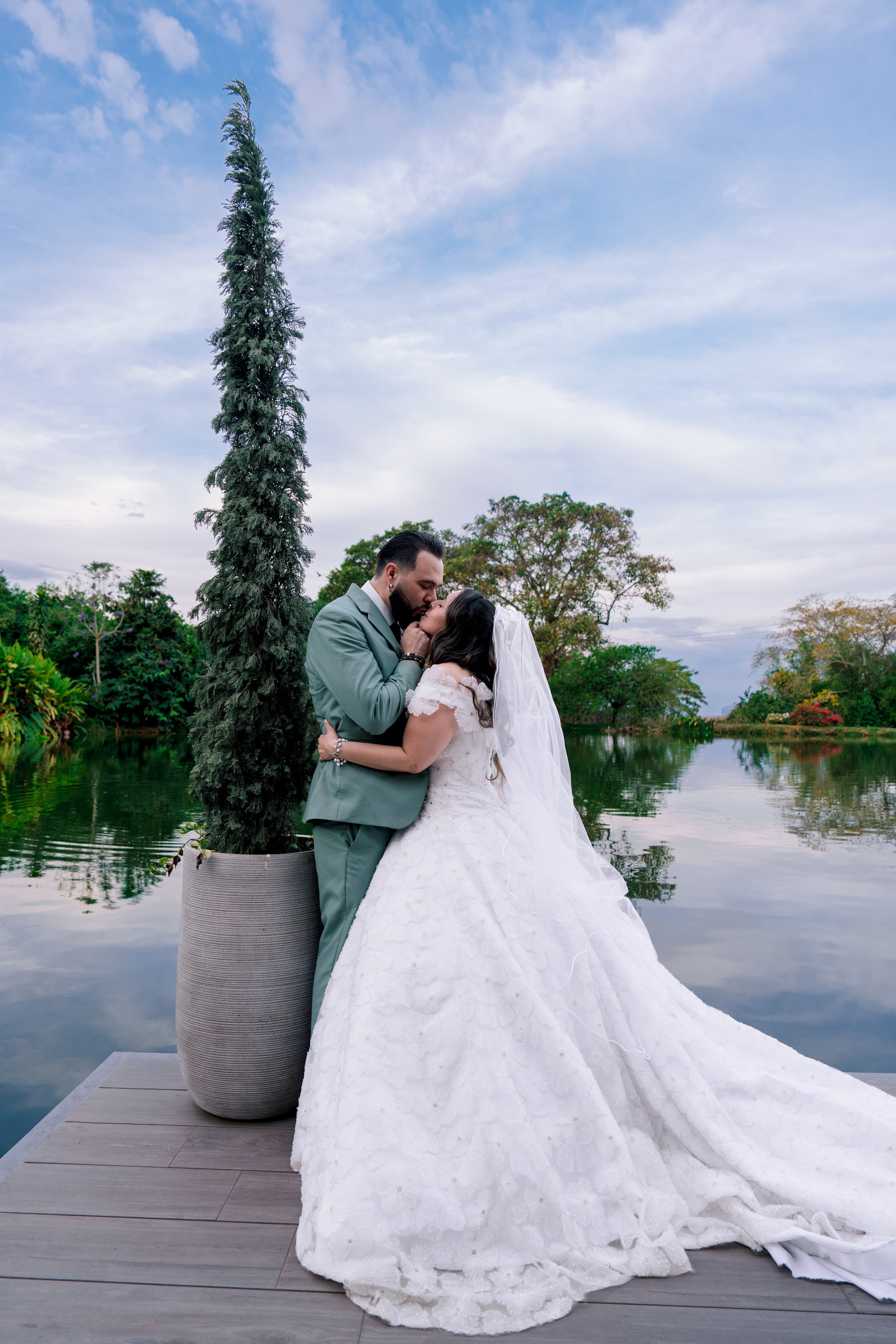 Los novios. Jose Florez wedding photographer in Colombia