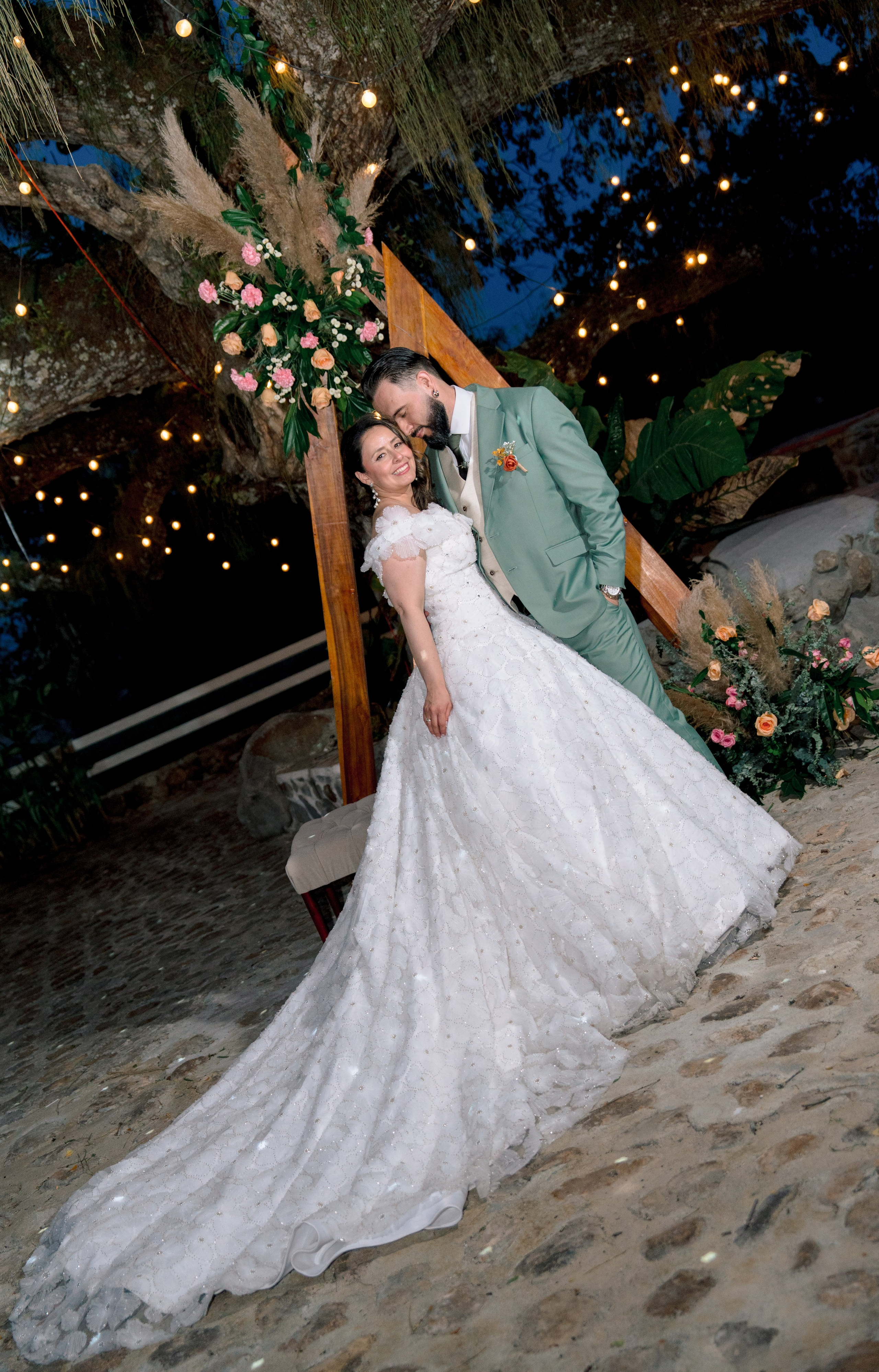 Los novios. Jose Florez wedding photographer in Colombia