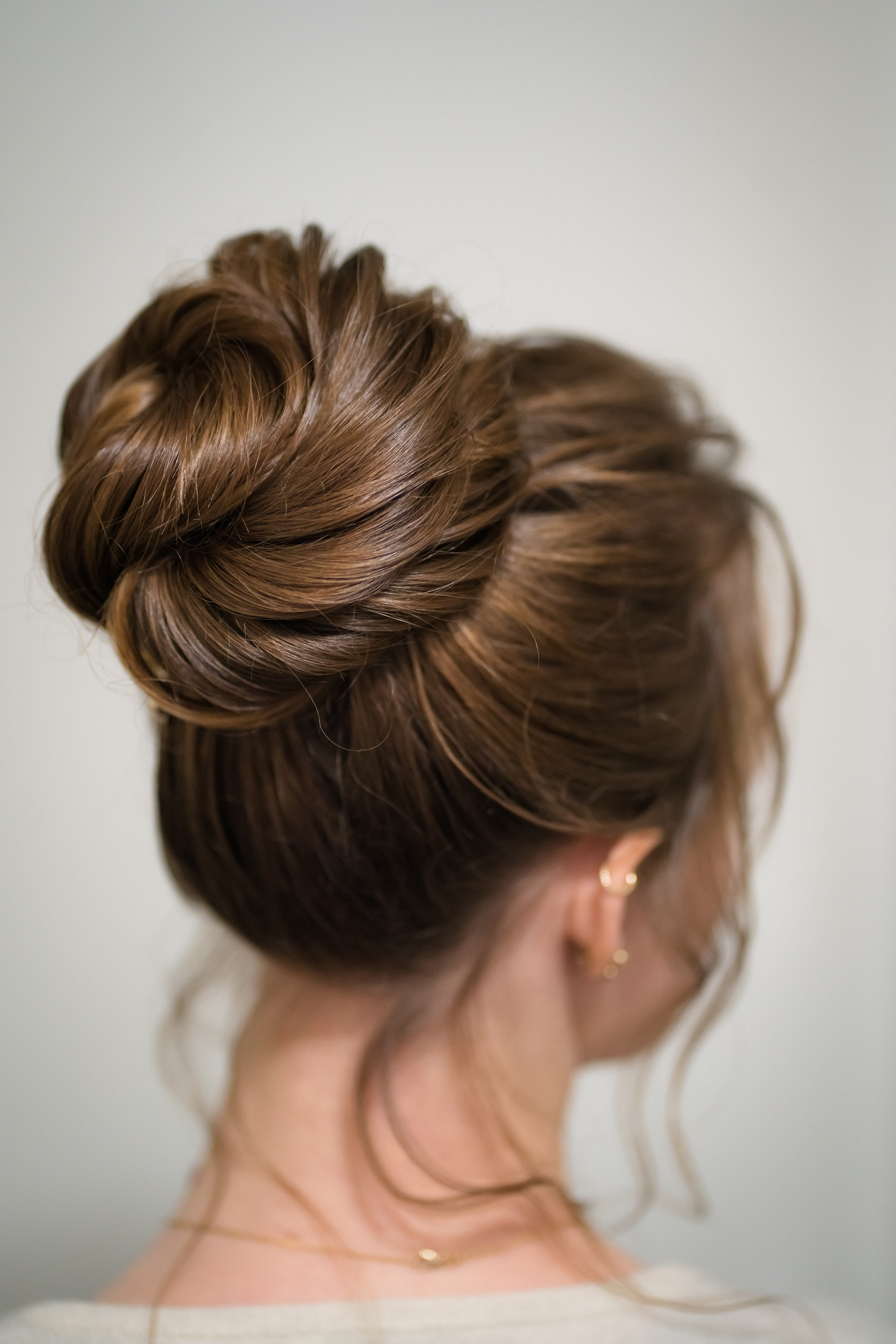 Haarstyling. Brautstylistin Irina, in Hamburg und Umgebung