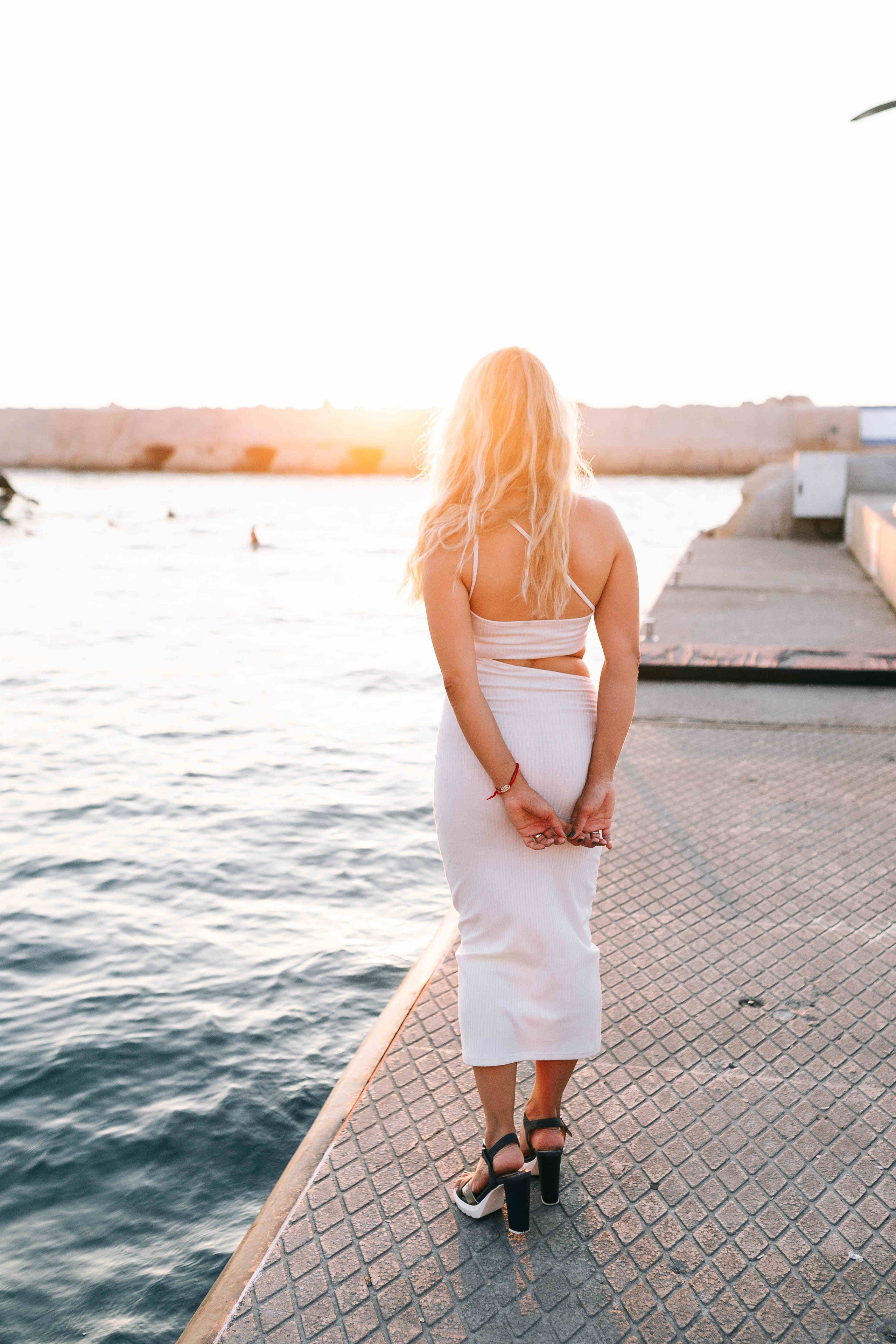 SUNSET IN JAFFO PORT. PHOTOGRAPHER IN ISRAEL